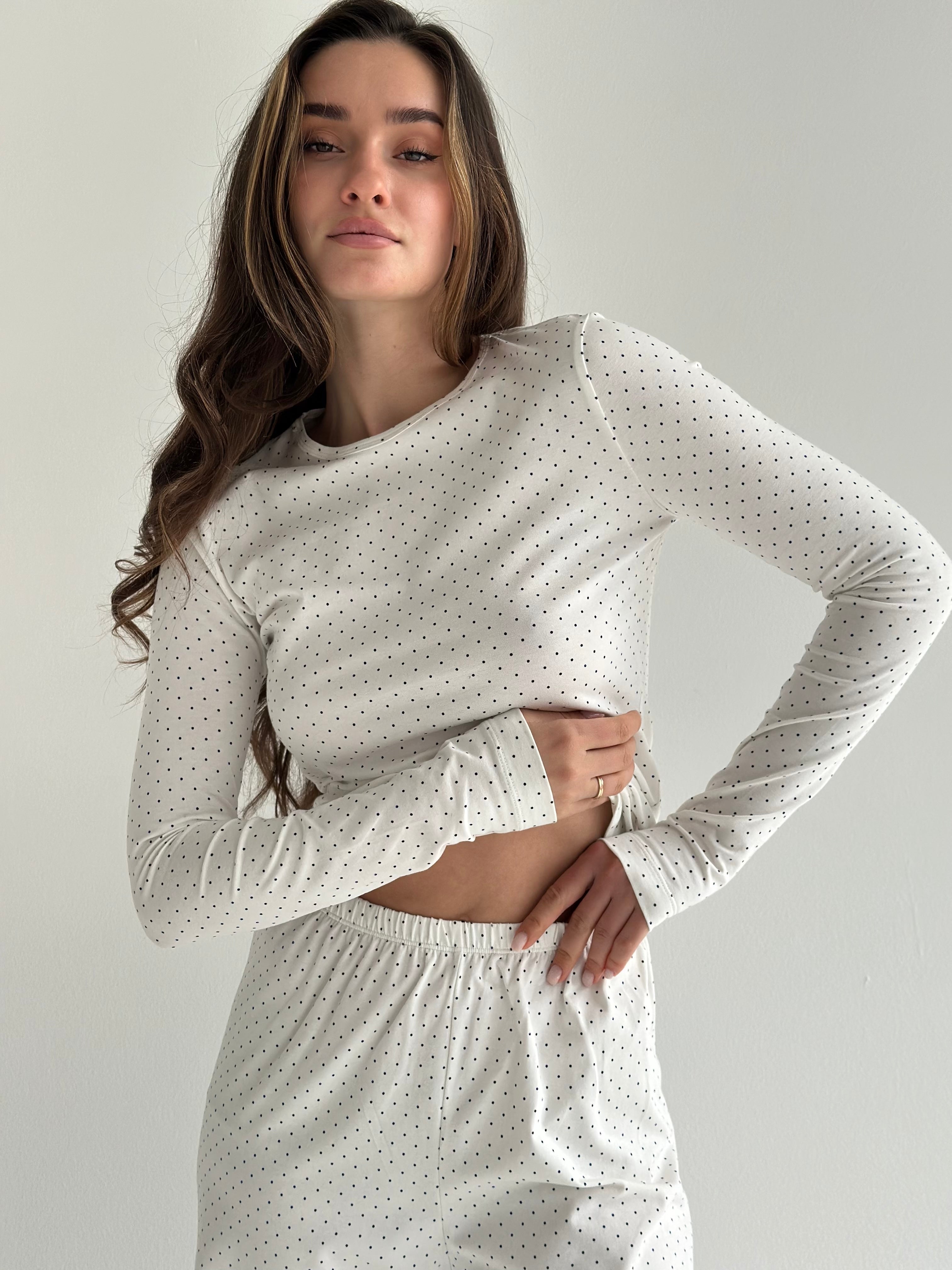 Knitwear set of pants and long sleeves, polka dots, blue on white