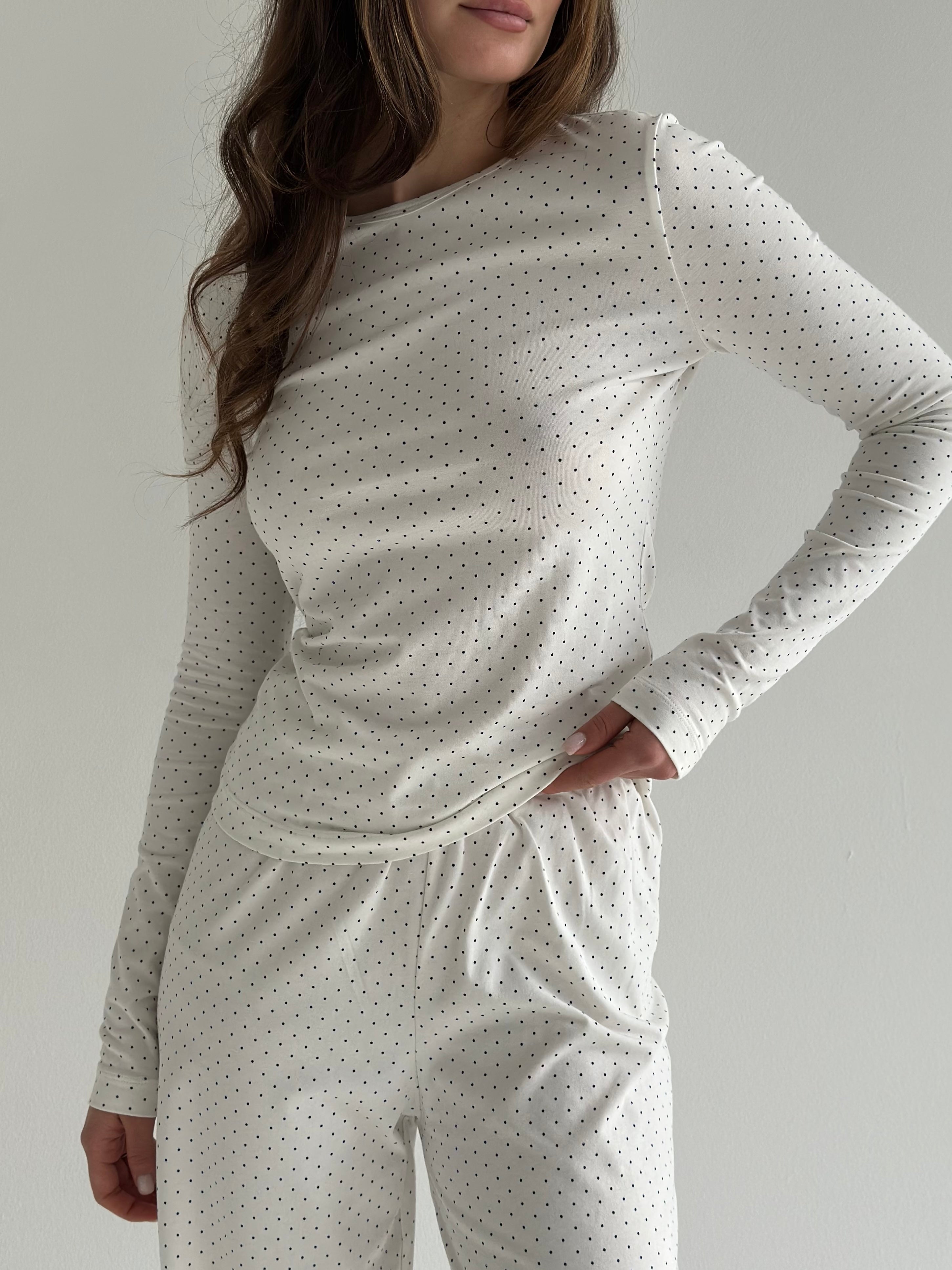 Knitwear set of pants and long sleeves, polka dots, blue on white