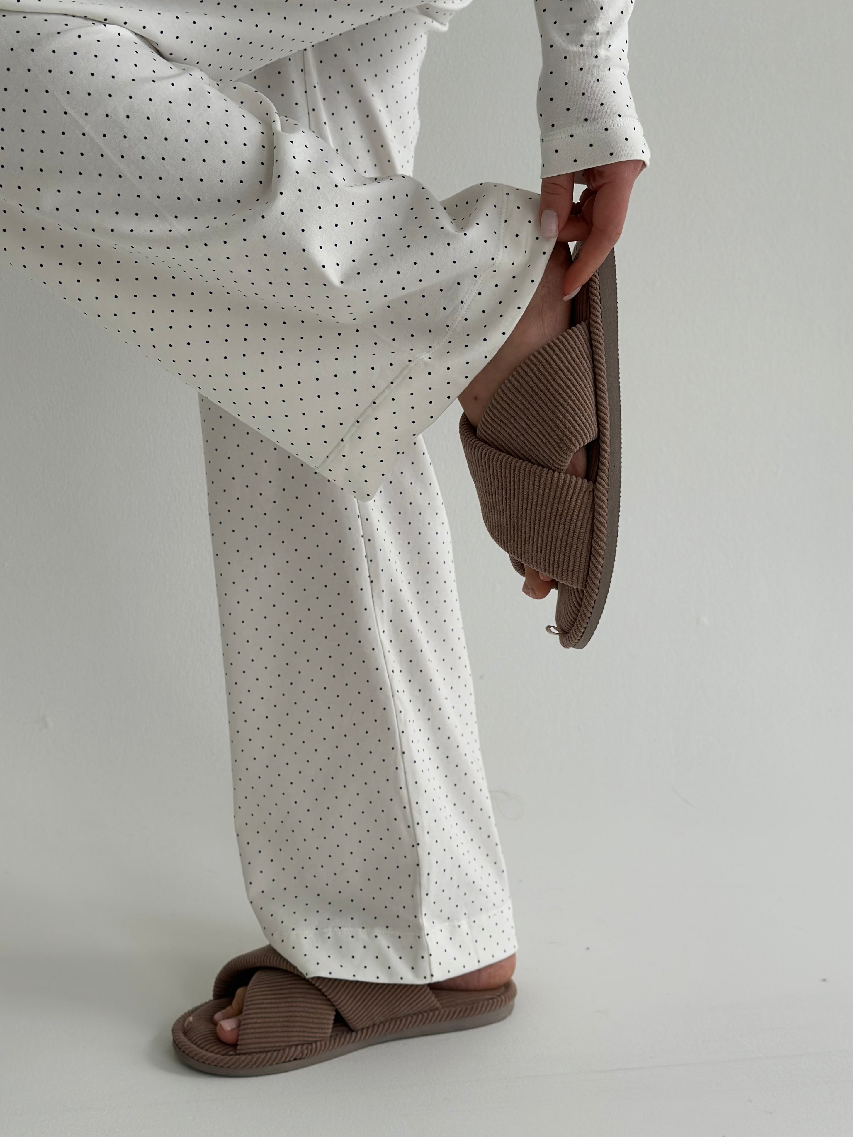 Knitwear set of pants and long sleeves, polka dots, blue on white