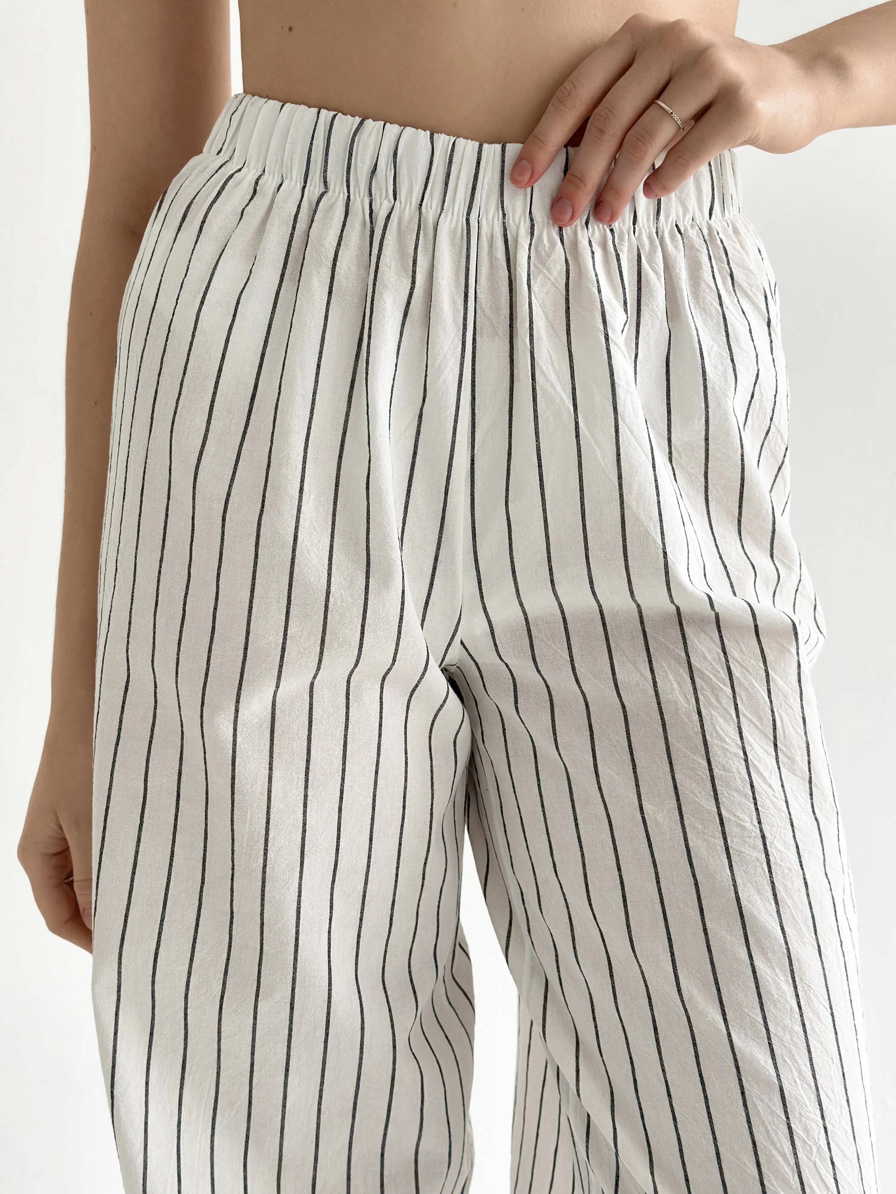 Wide stripe cotton suit Shirt and pants white/black