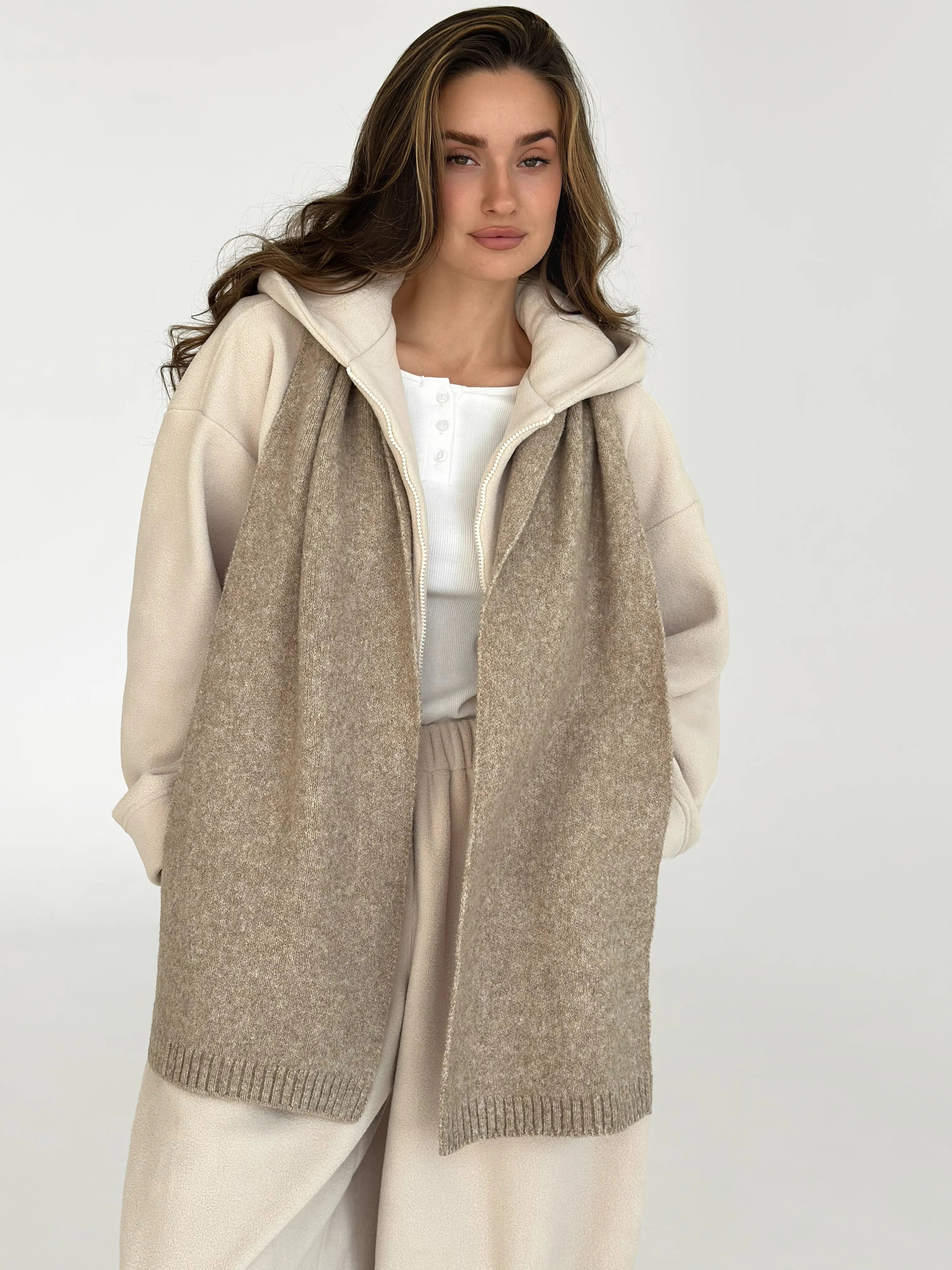 Knitted scarf mocha melange