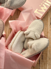 Gift set TEDDY white (cosmetic bag, slippers)