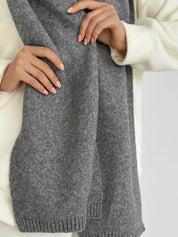 Knitted scarf graphite melange
