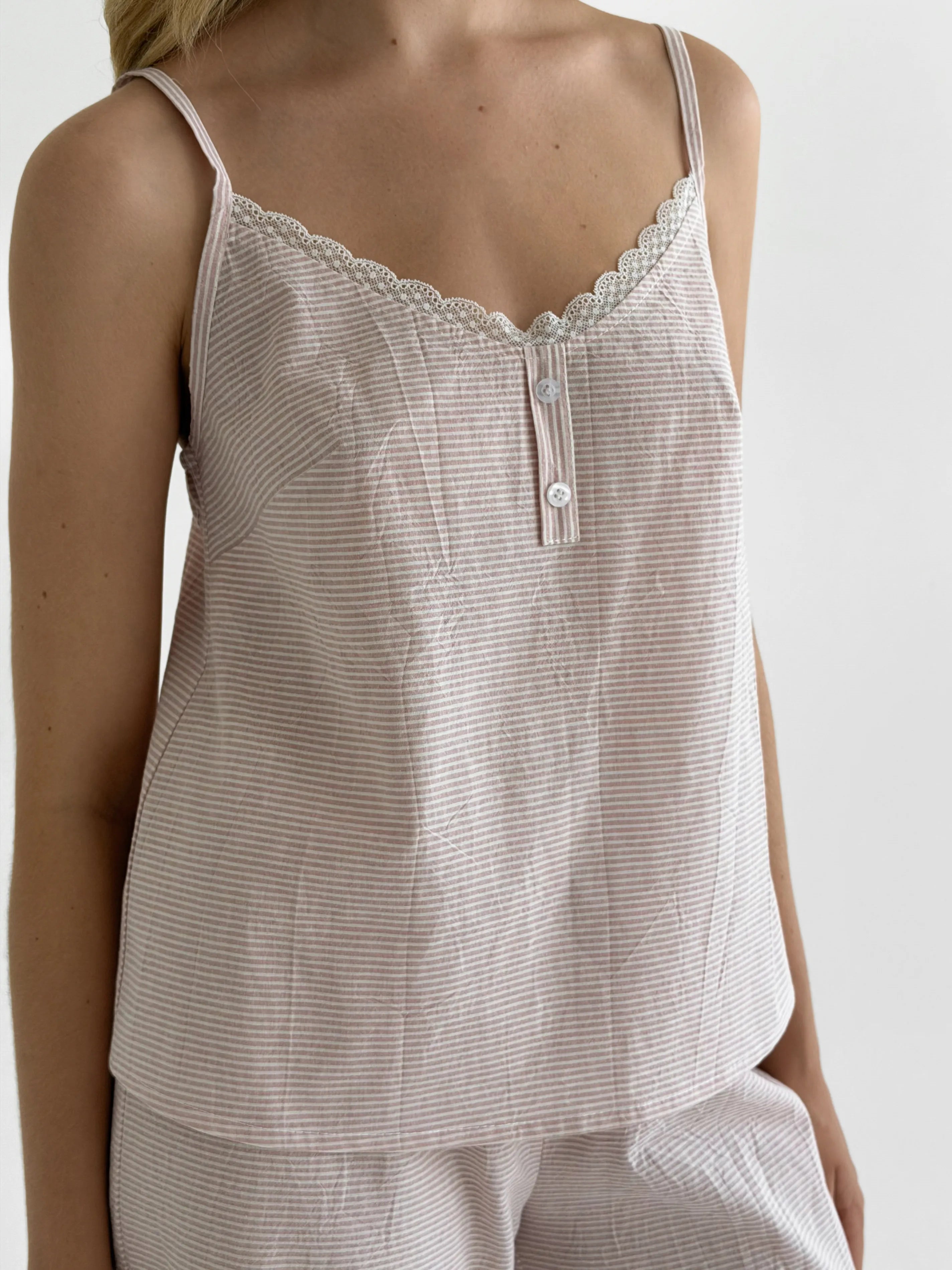 Cotton thin stripe suit T-shirt and pants with lace powder/milk