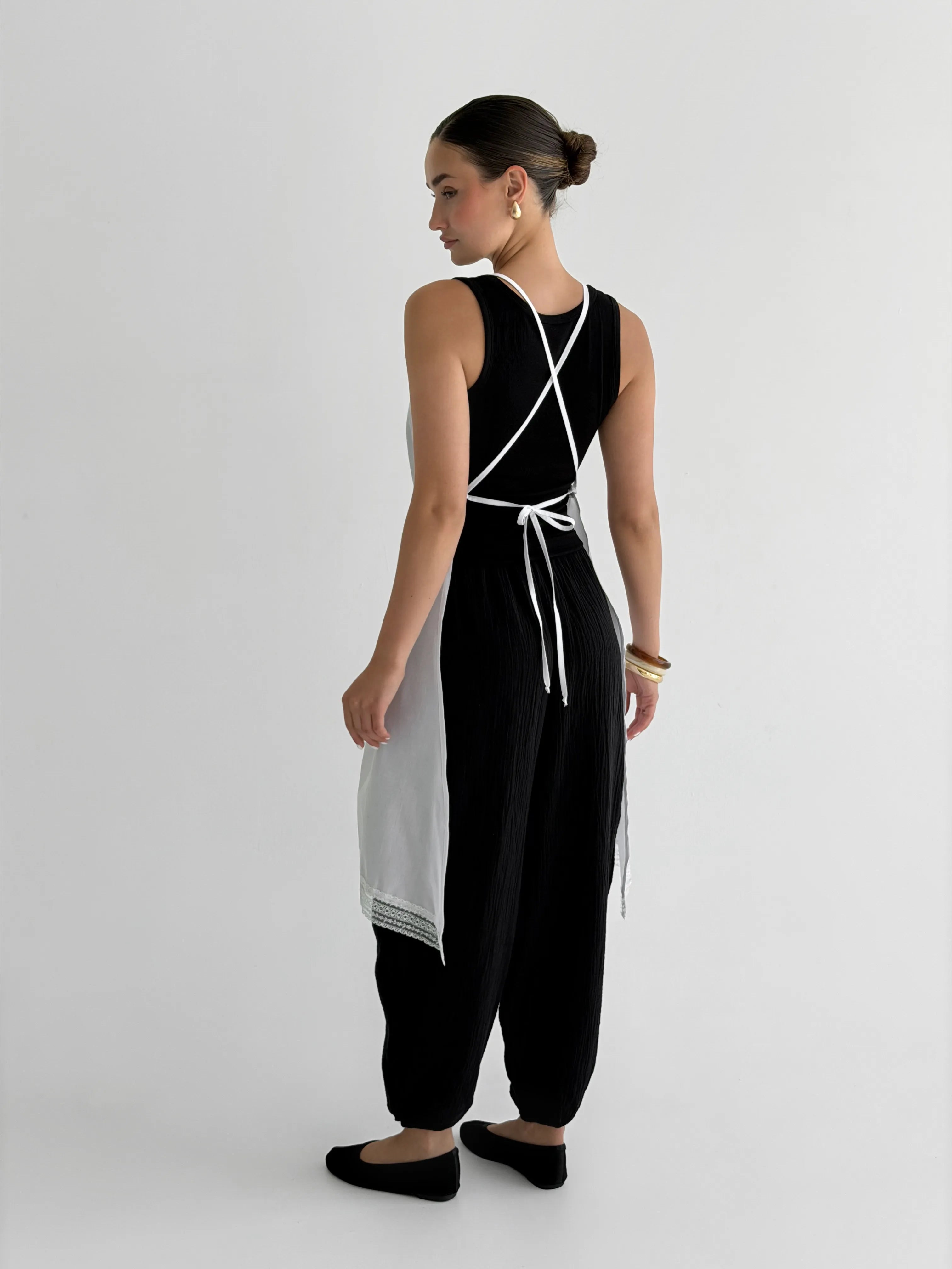 Apron cambric white one size