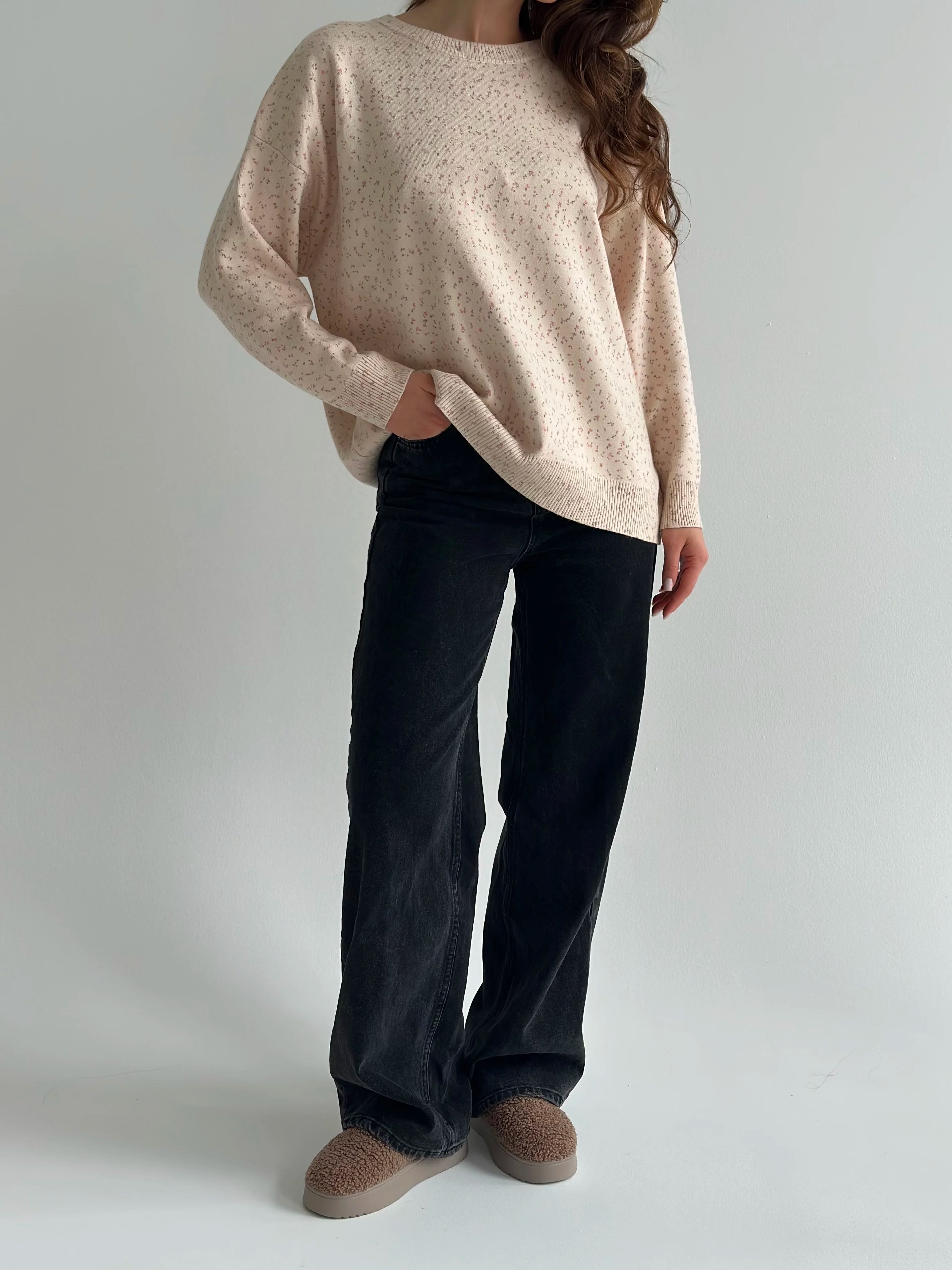 Sweater knitted in pink flower "onesize"