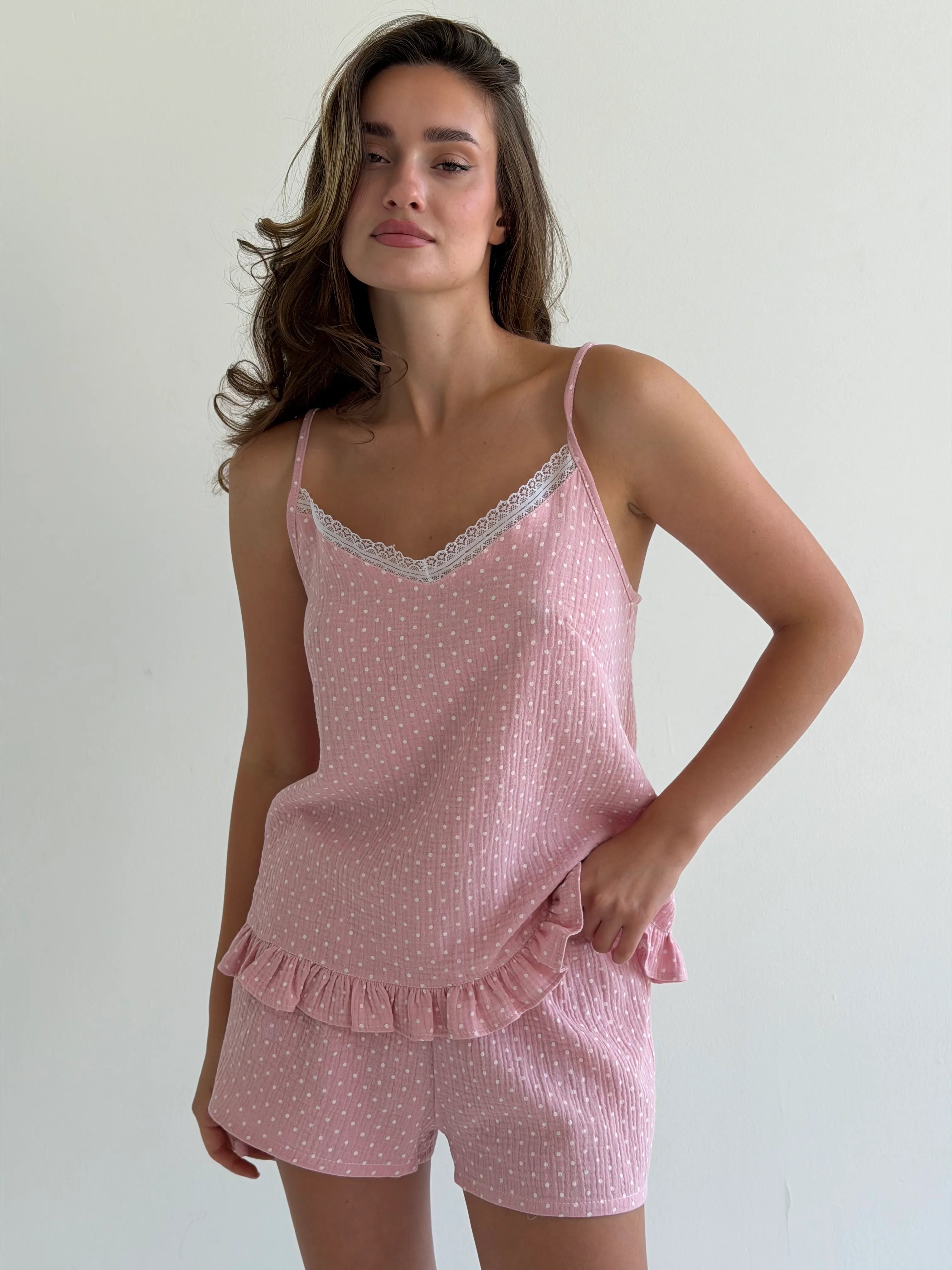 Muslin T-shirt and shorts suit, white on pink polka dots