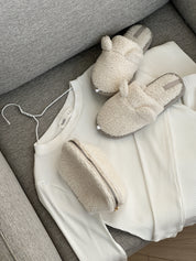 Gift set TEDDY white (cosmetic bag, slippers)