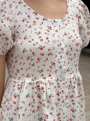 Muslin button dress, small flower on milky