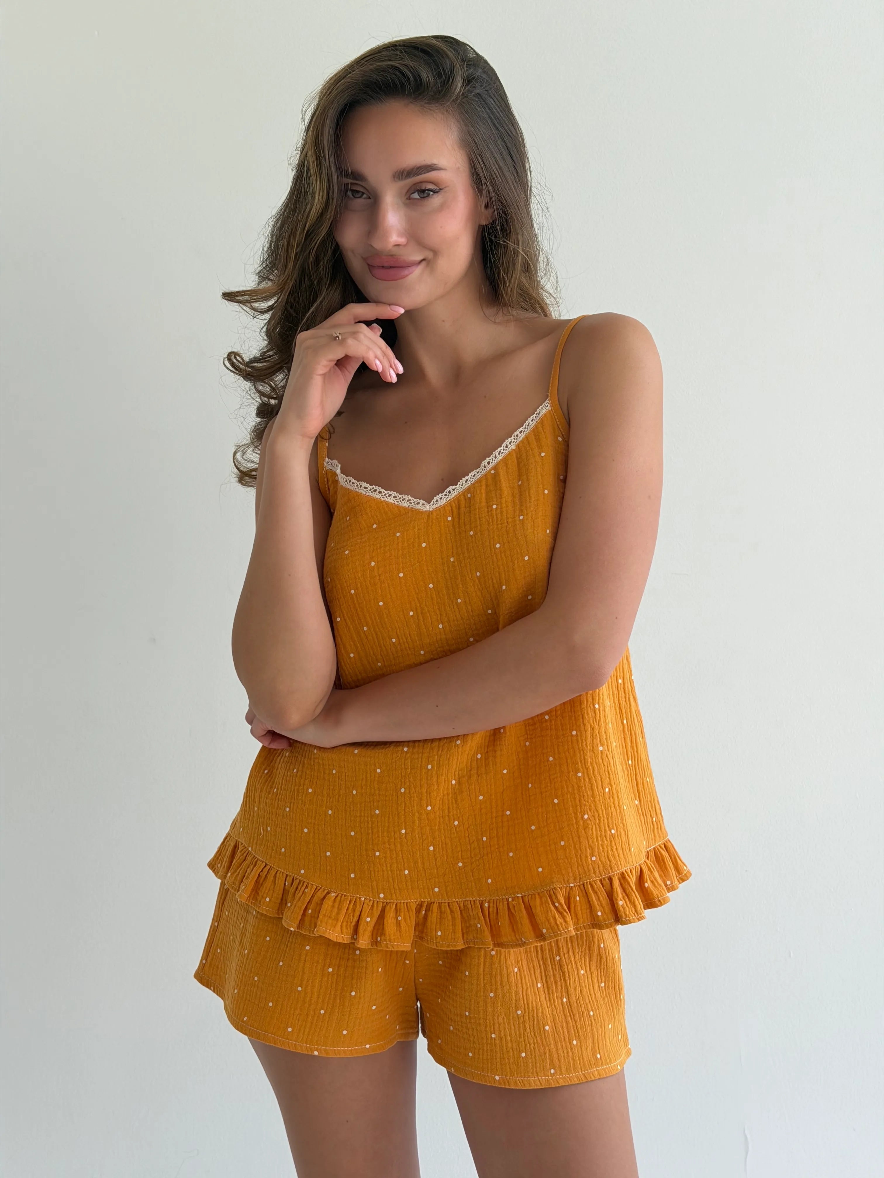 Muslin T-shirt and shorts suit, white and mustard polka dots