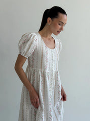 Buttoned dress muslin rose flower pink with beige pattern