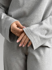 Knitwear suit Longsleeve and wide pants gray