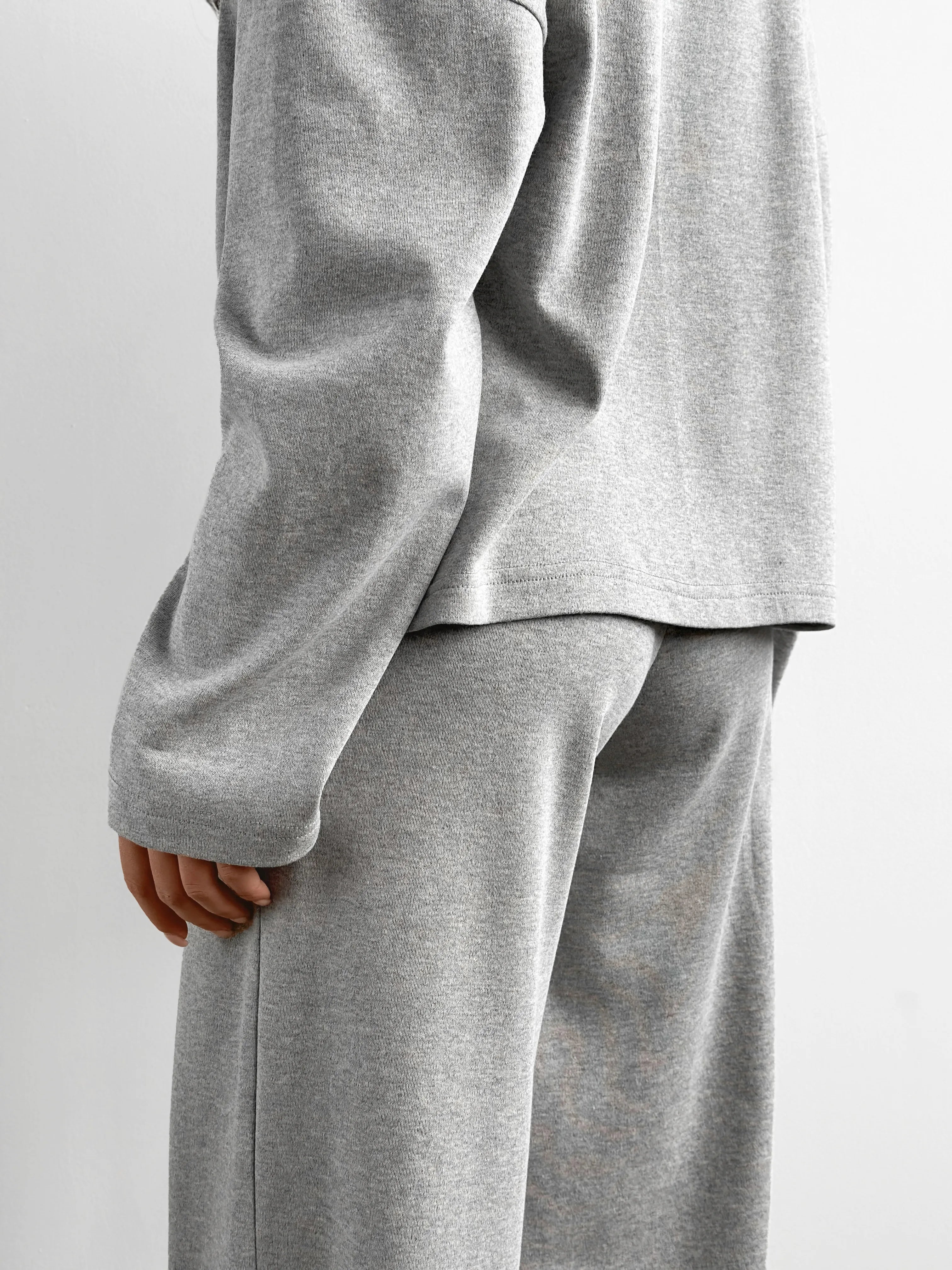 Knitwear suit Longsleeve and wide pants gray