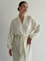 LONG MUSLIN ROBE WITH LARGE BLACK PEAS ON MILK
