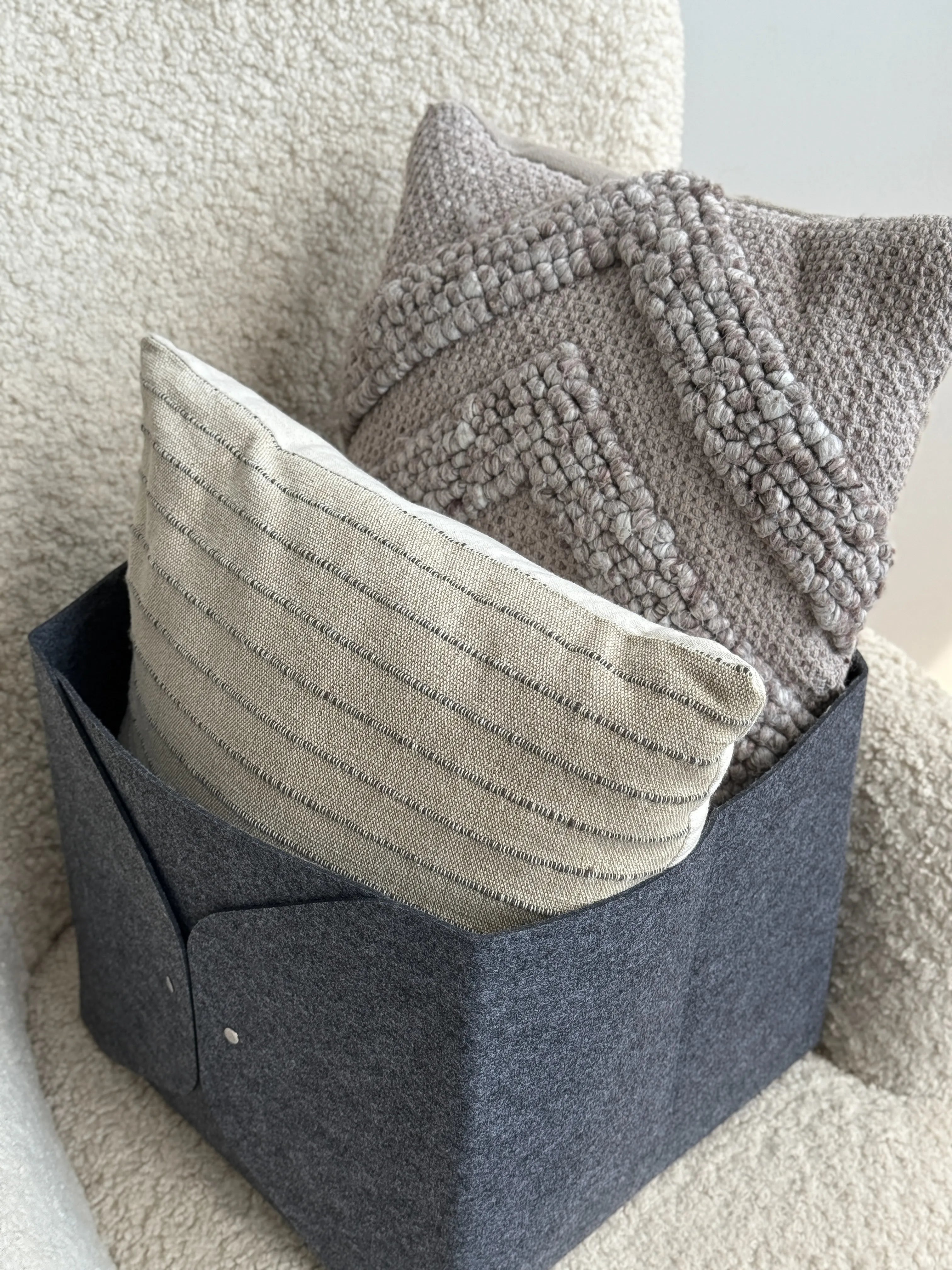 Felt box slipper basket