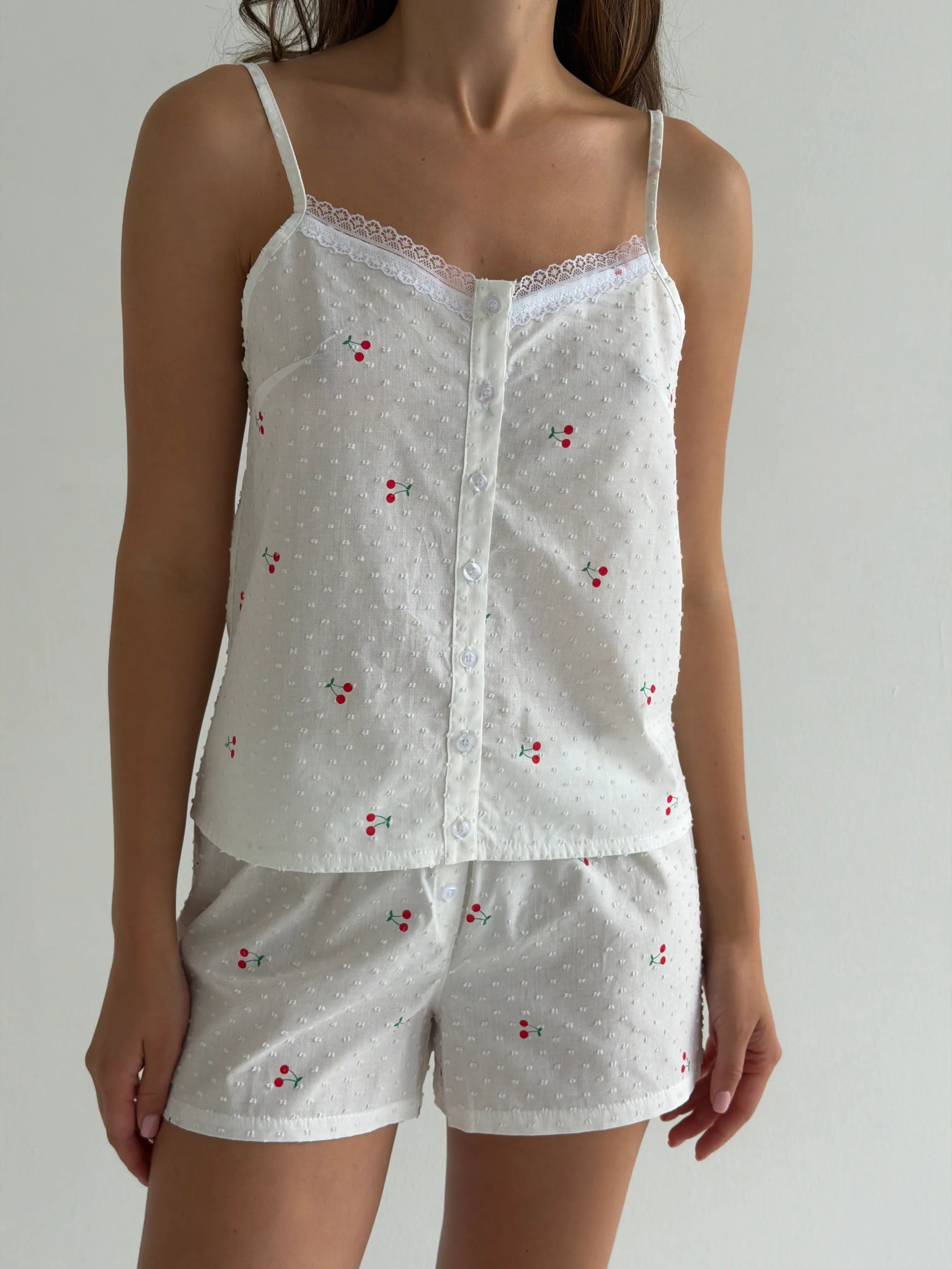 Suit batiste shirt and shorts cherries on milk