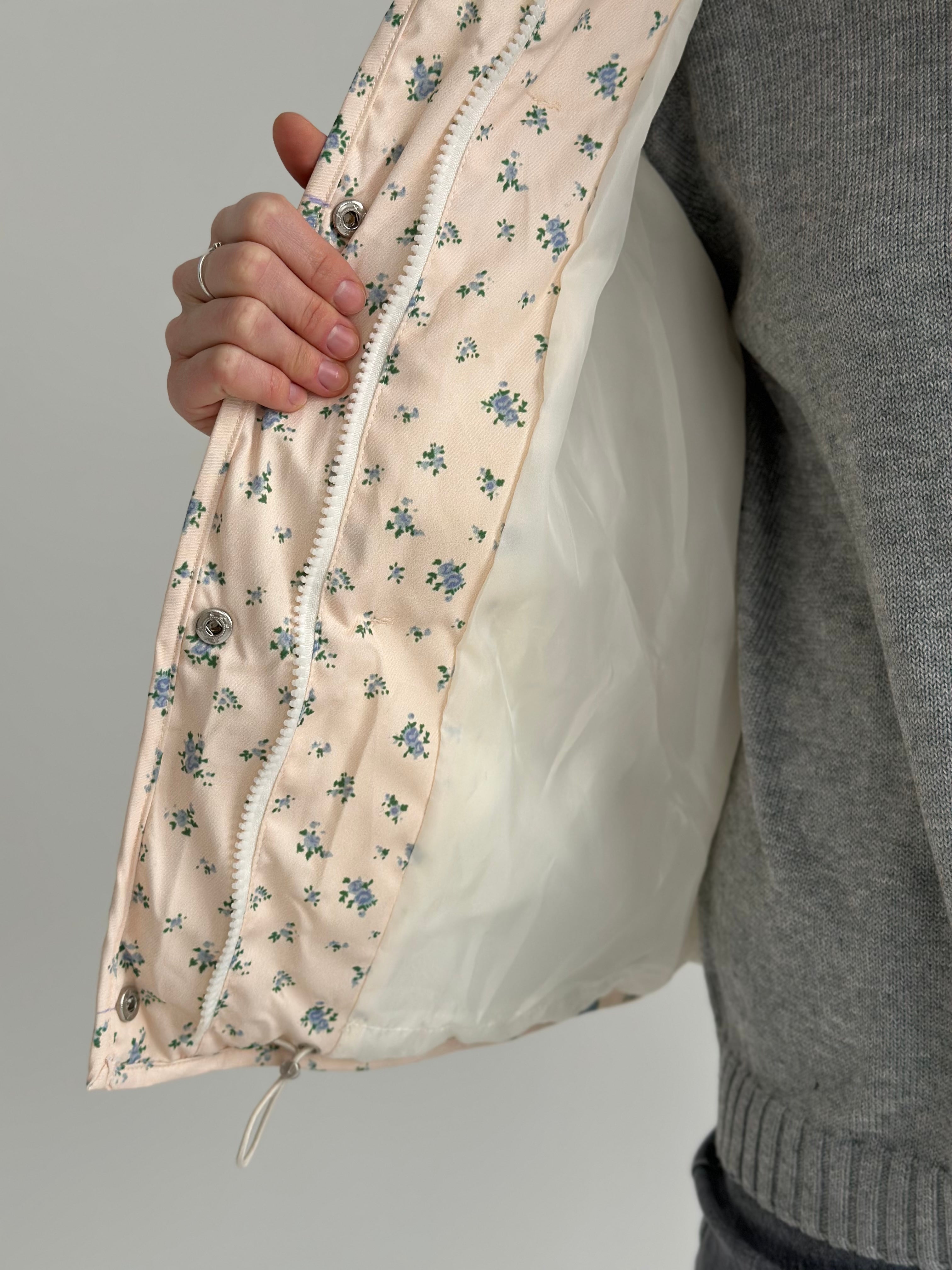 Quilted demi-season jacket, milky blue with a blue flower