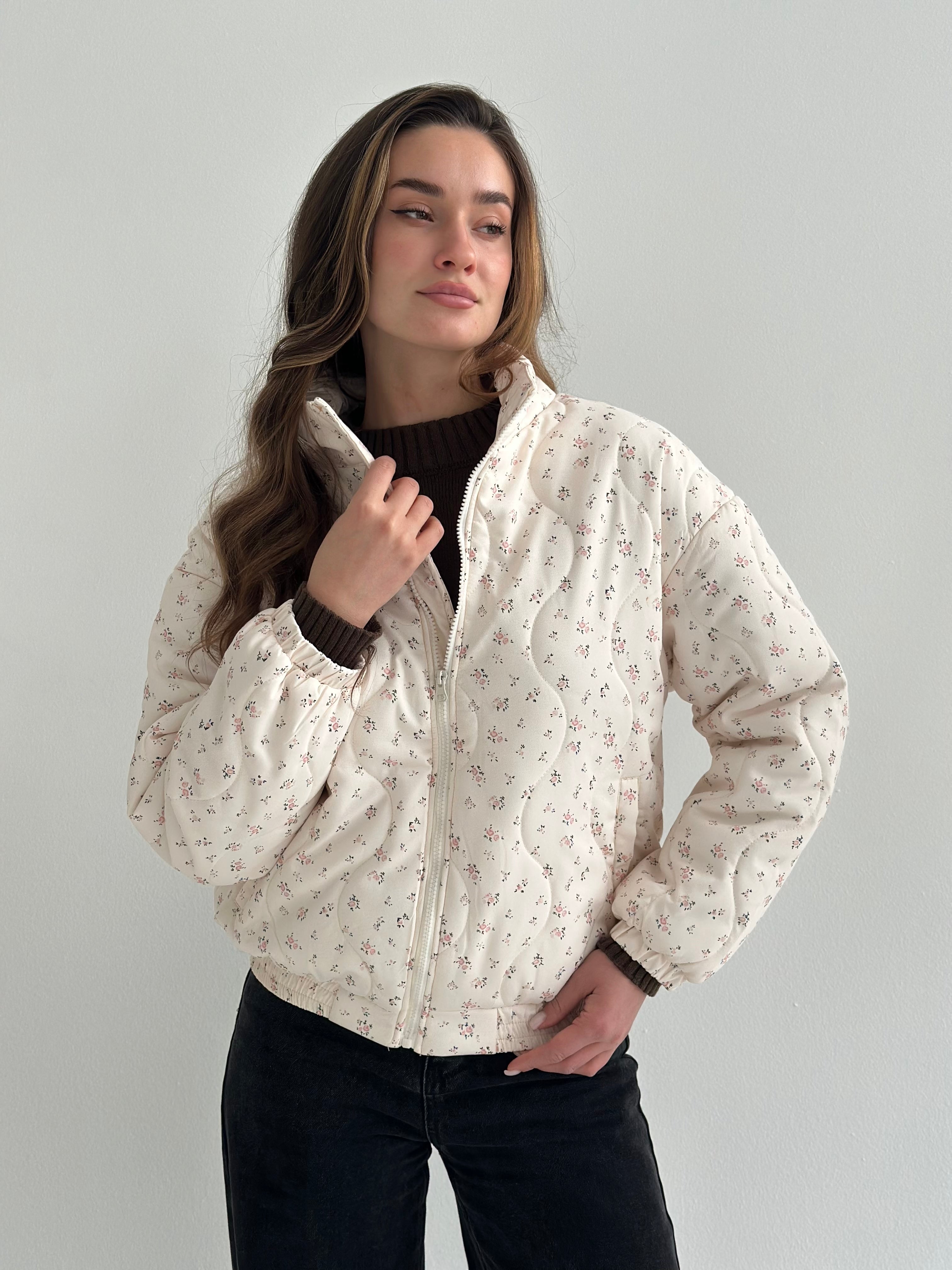 Quilted demi-season jacket, milky white with pink flower