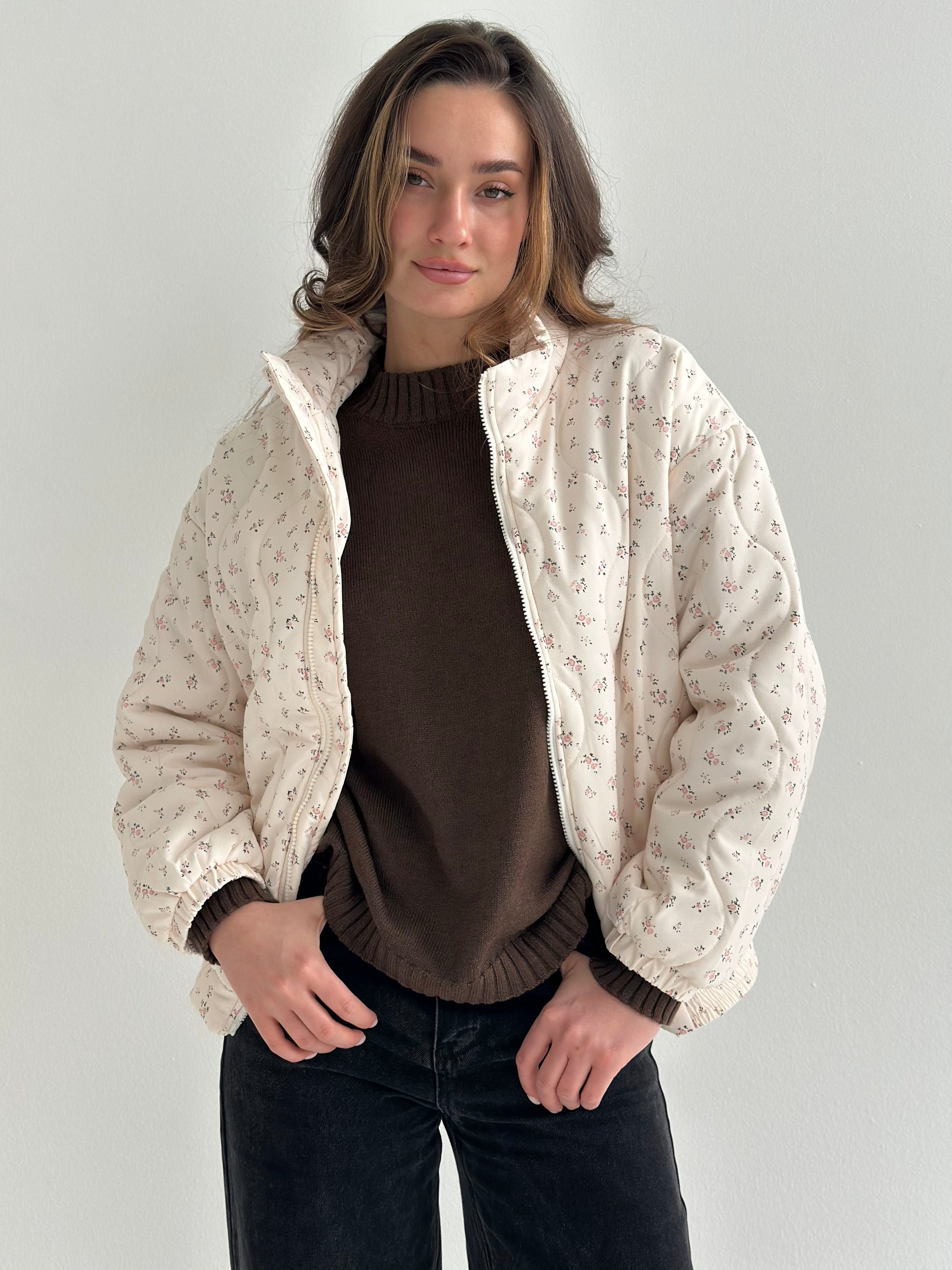 Quilted demi-season jacket, milky white with pink flower