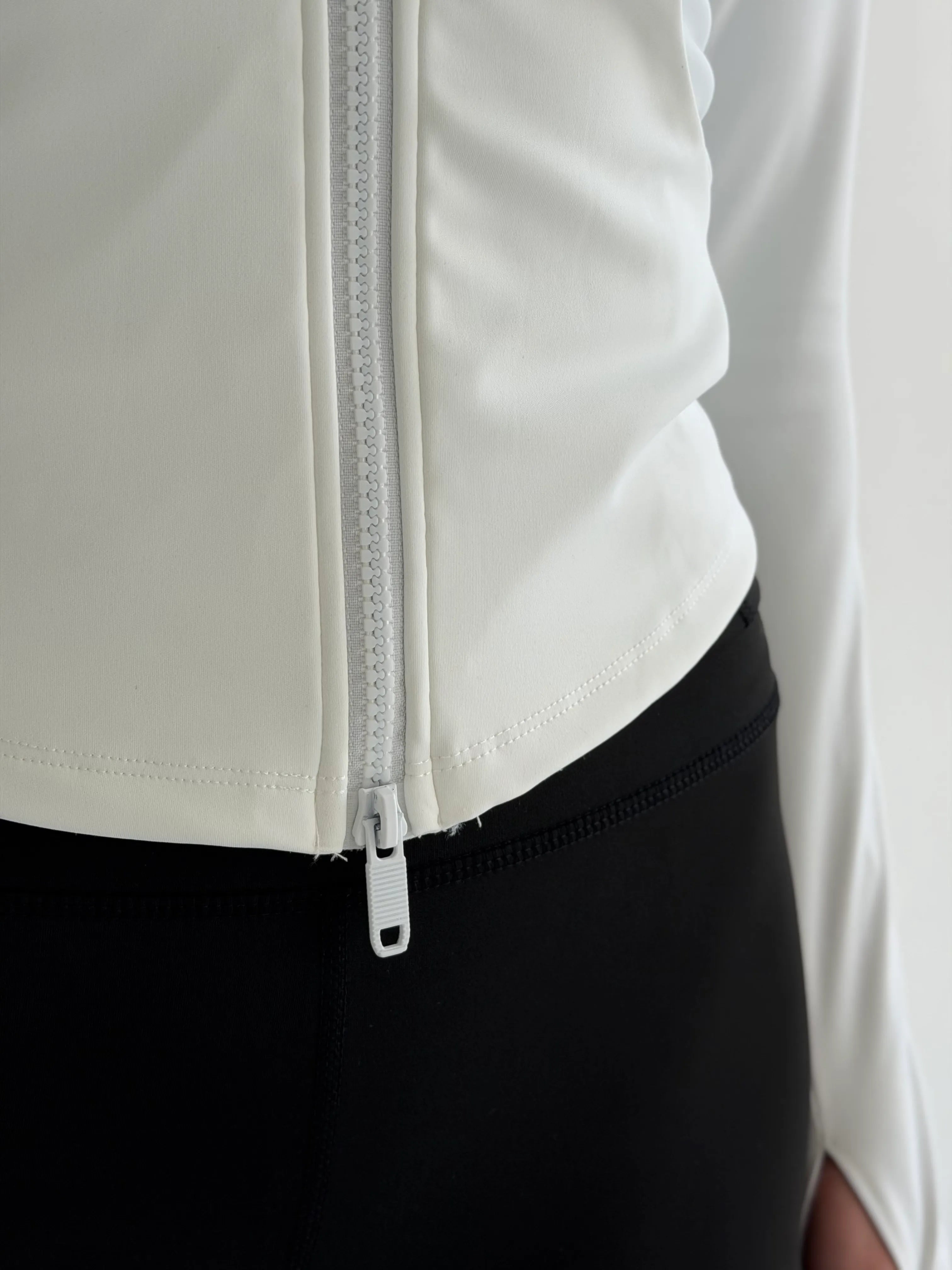 Yoga zippered sweatshirt white