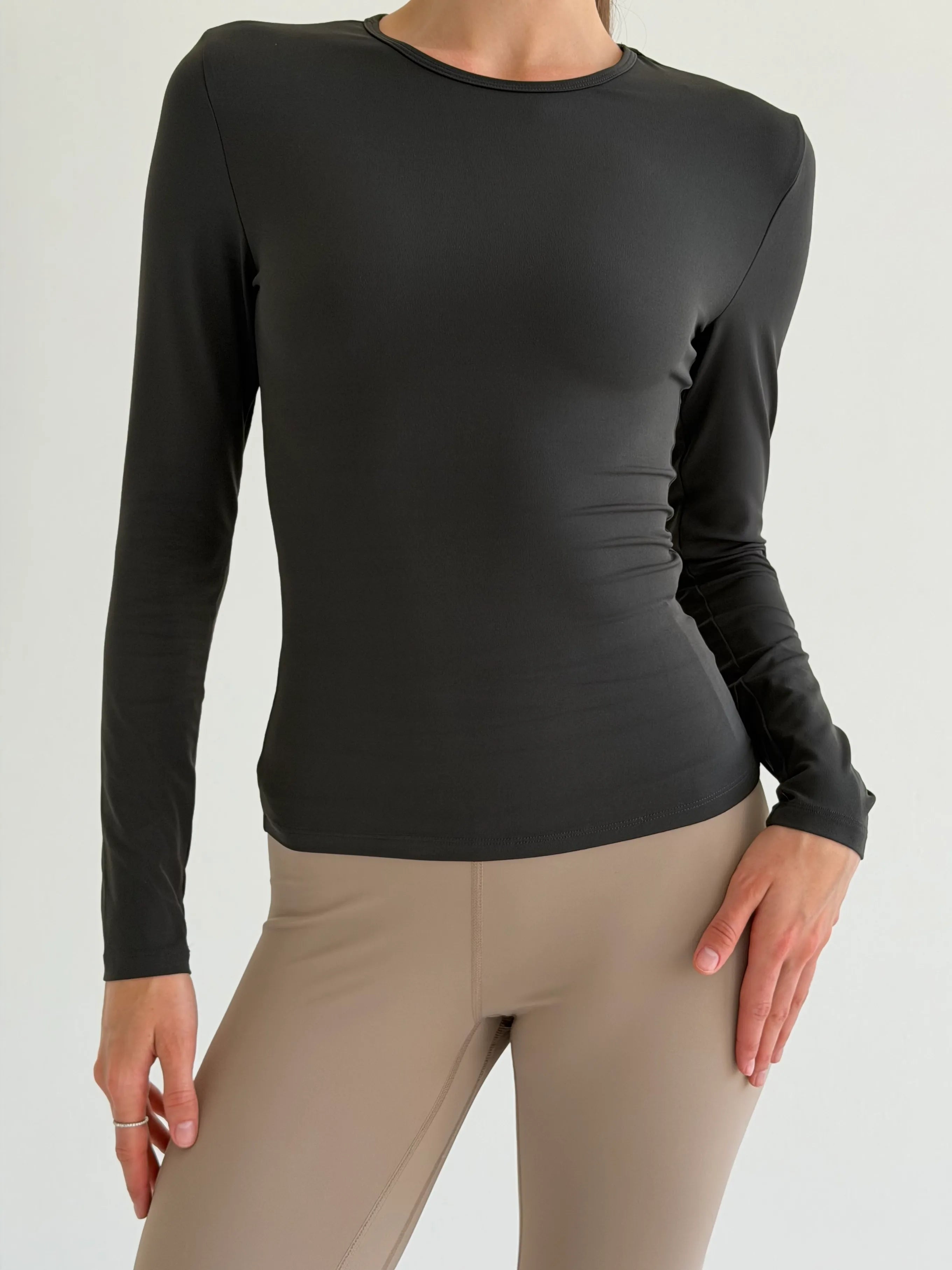 Yoga longsleeve graphite