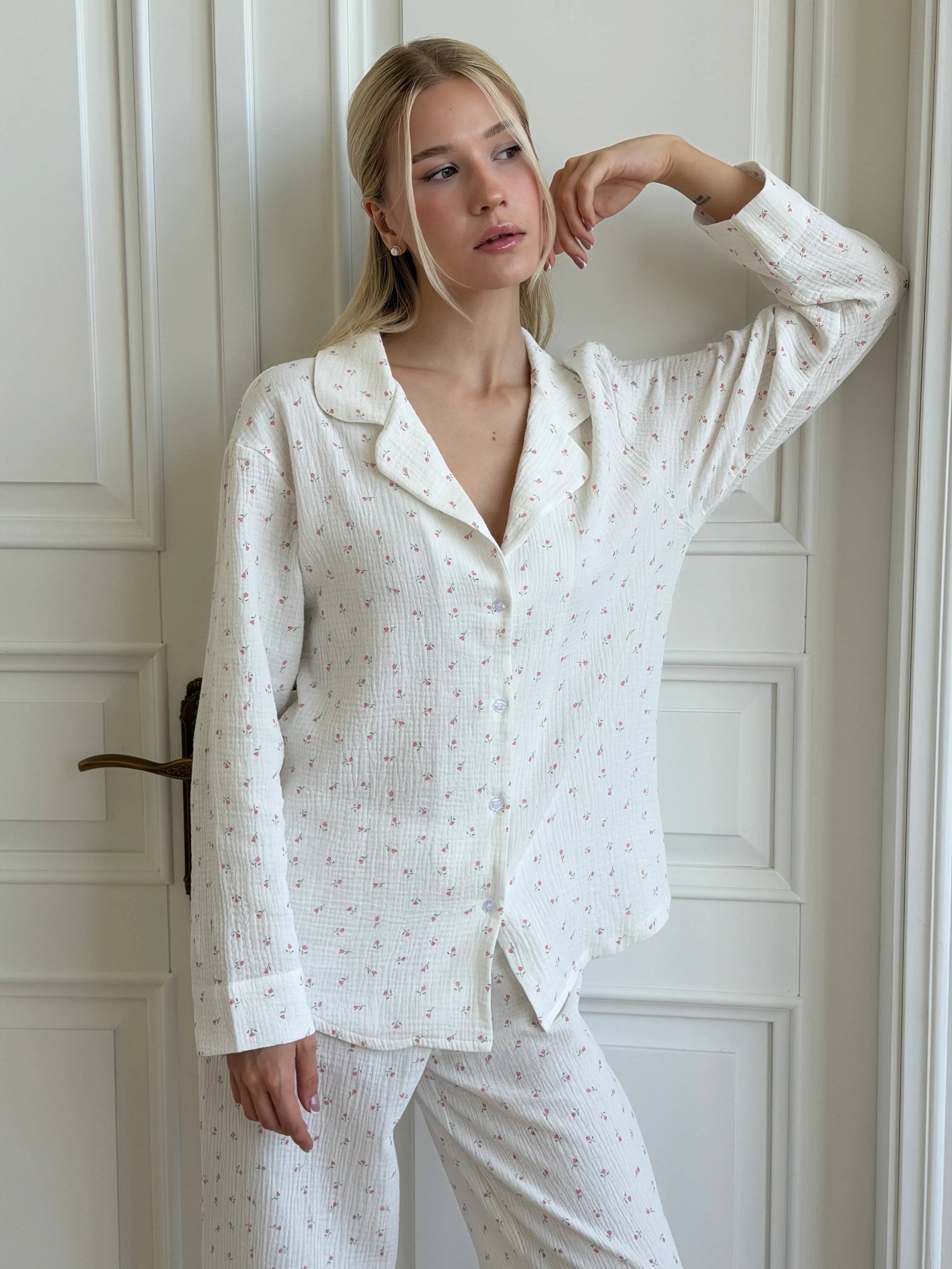 Long sleeve shirt and muslin tulip pants suit on white