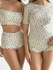 Ribbed set Top and shorts milky with blue flower