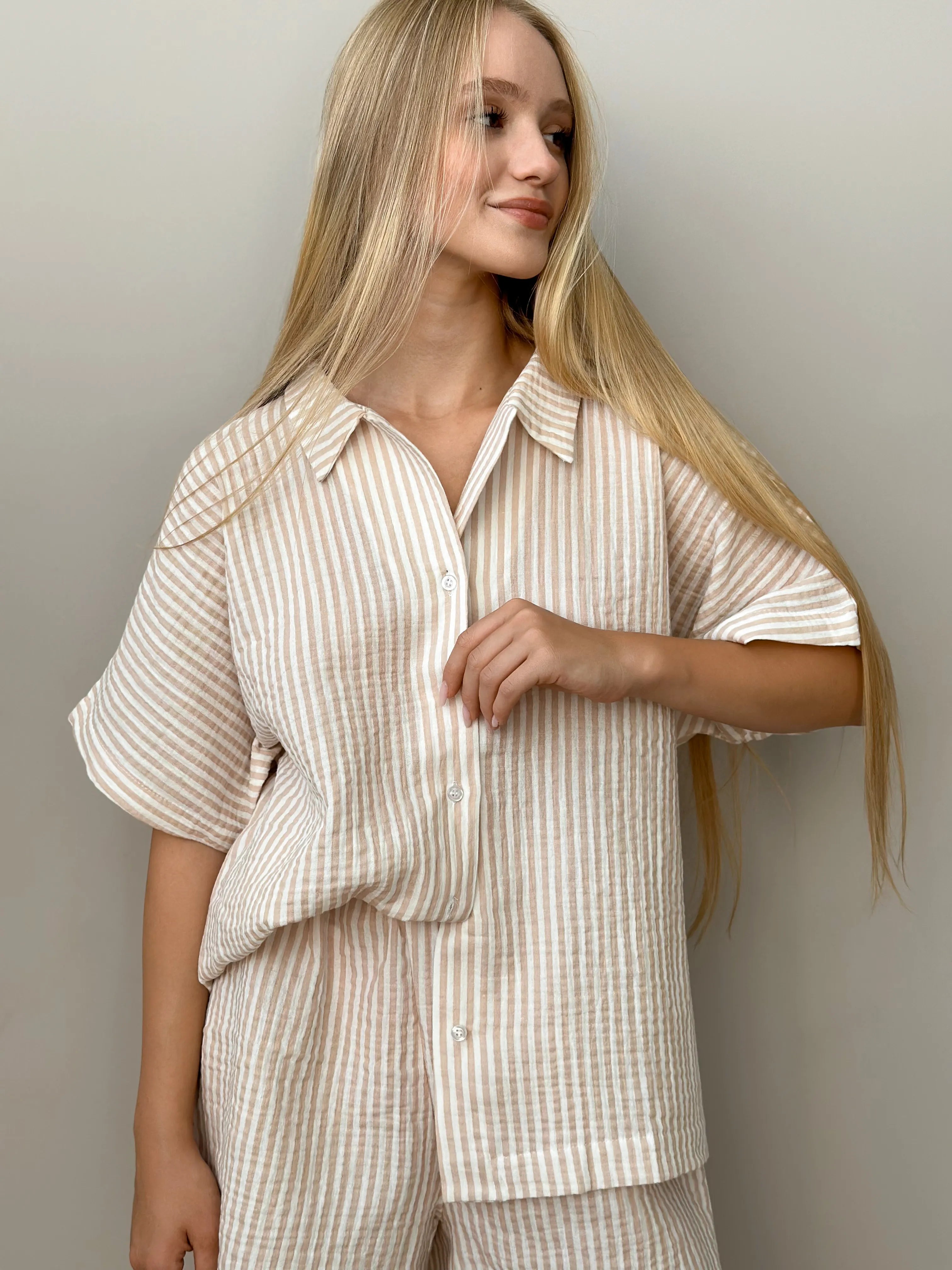Muslin 2-layer shorts + striped shirt beige suit