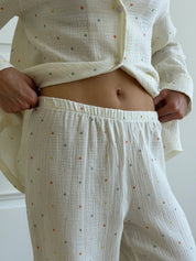 Suit long-sleeved shirt and muslin pants multi-colored peas on milk