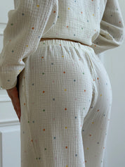 Suit long-sleeved shirt and muslin pants multi-colored peas on milk