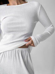 Ribbed knitted suit, wide pants and longsleeves milky