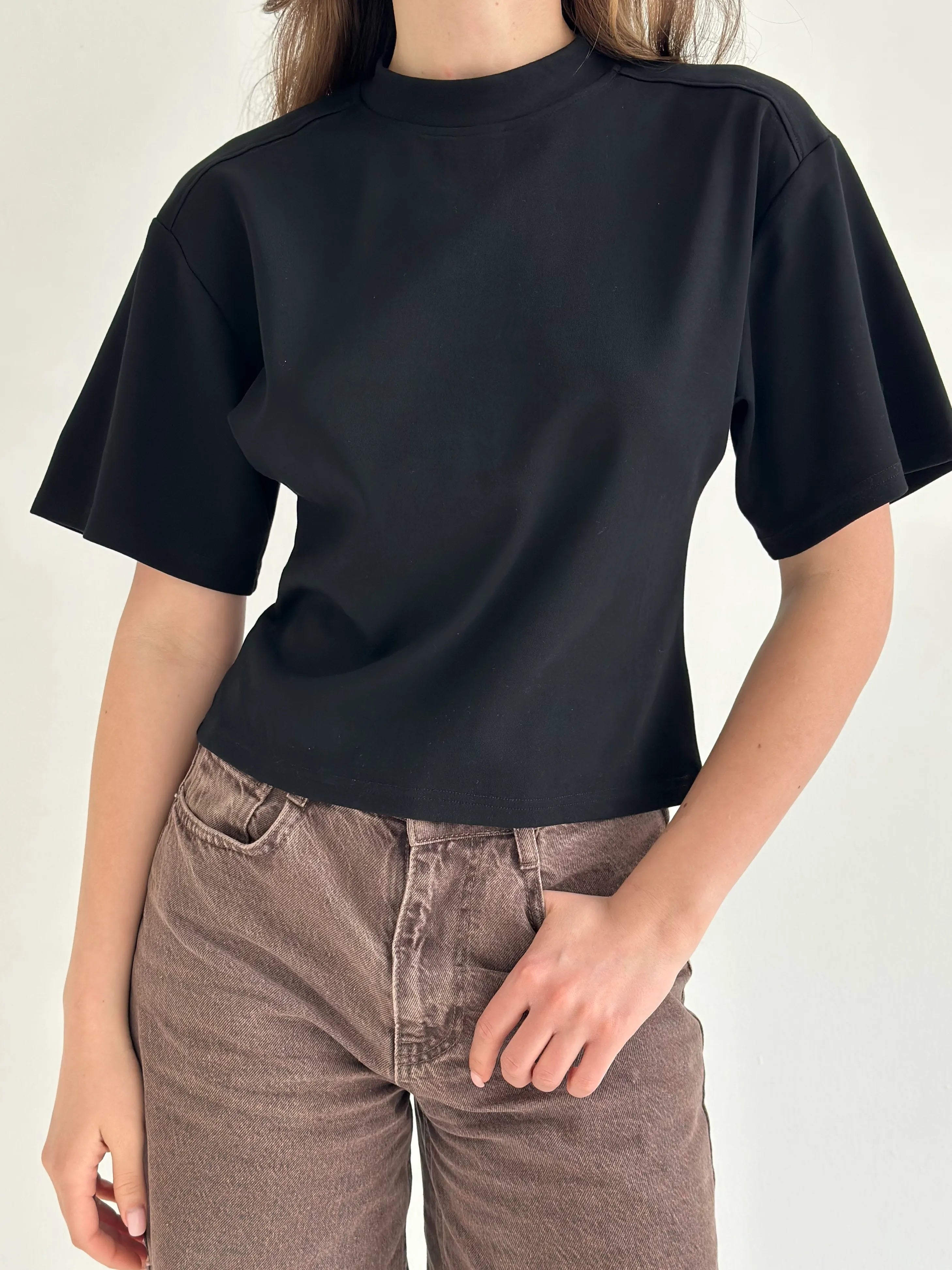 Fitted cotton T-shirt, black