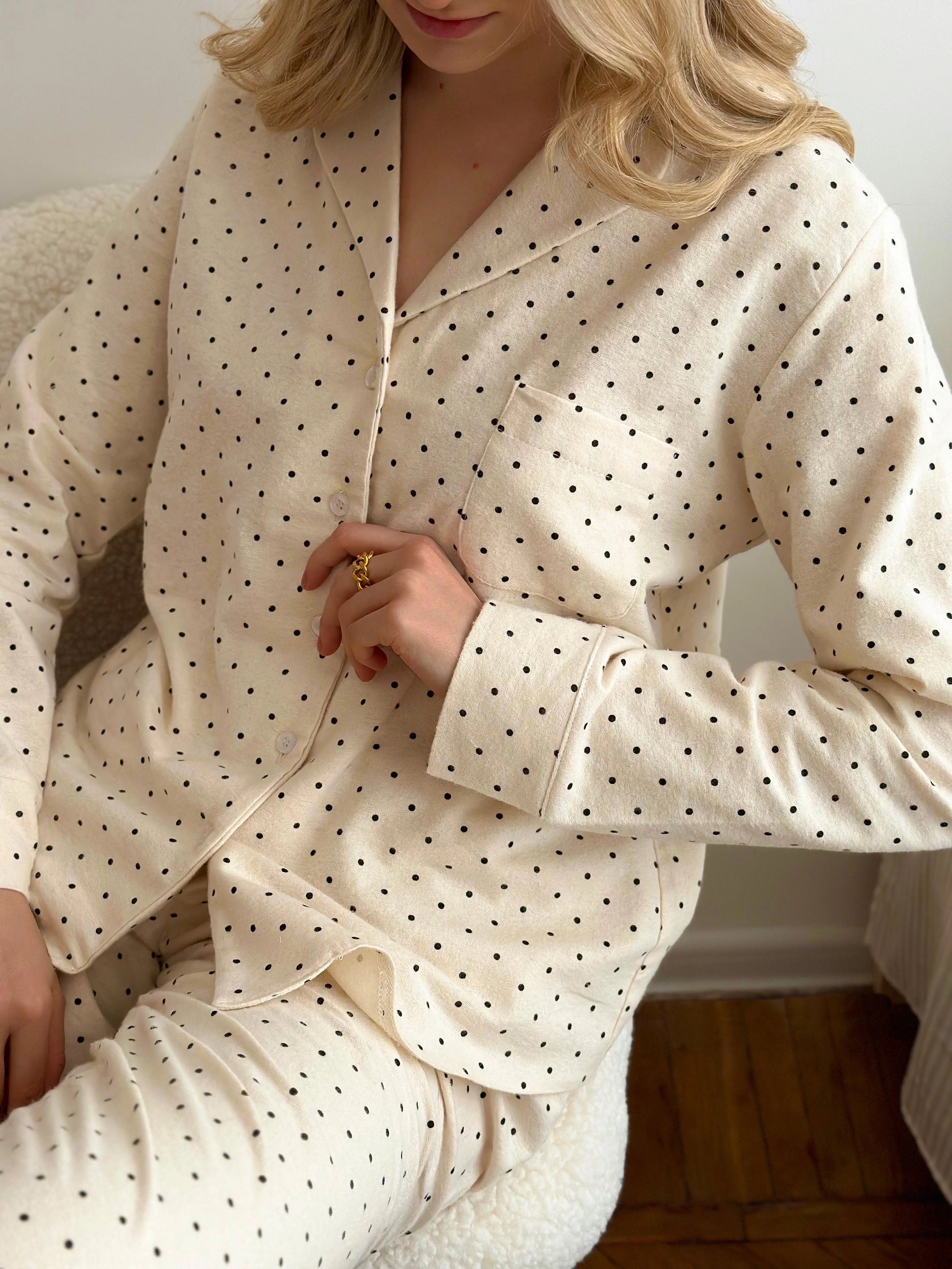 Flannel pajama set milk peas