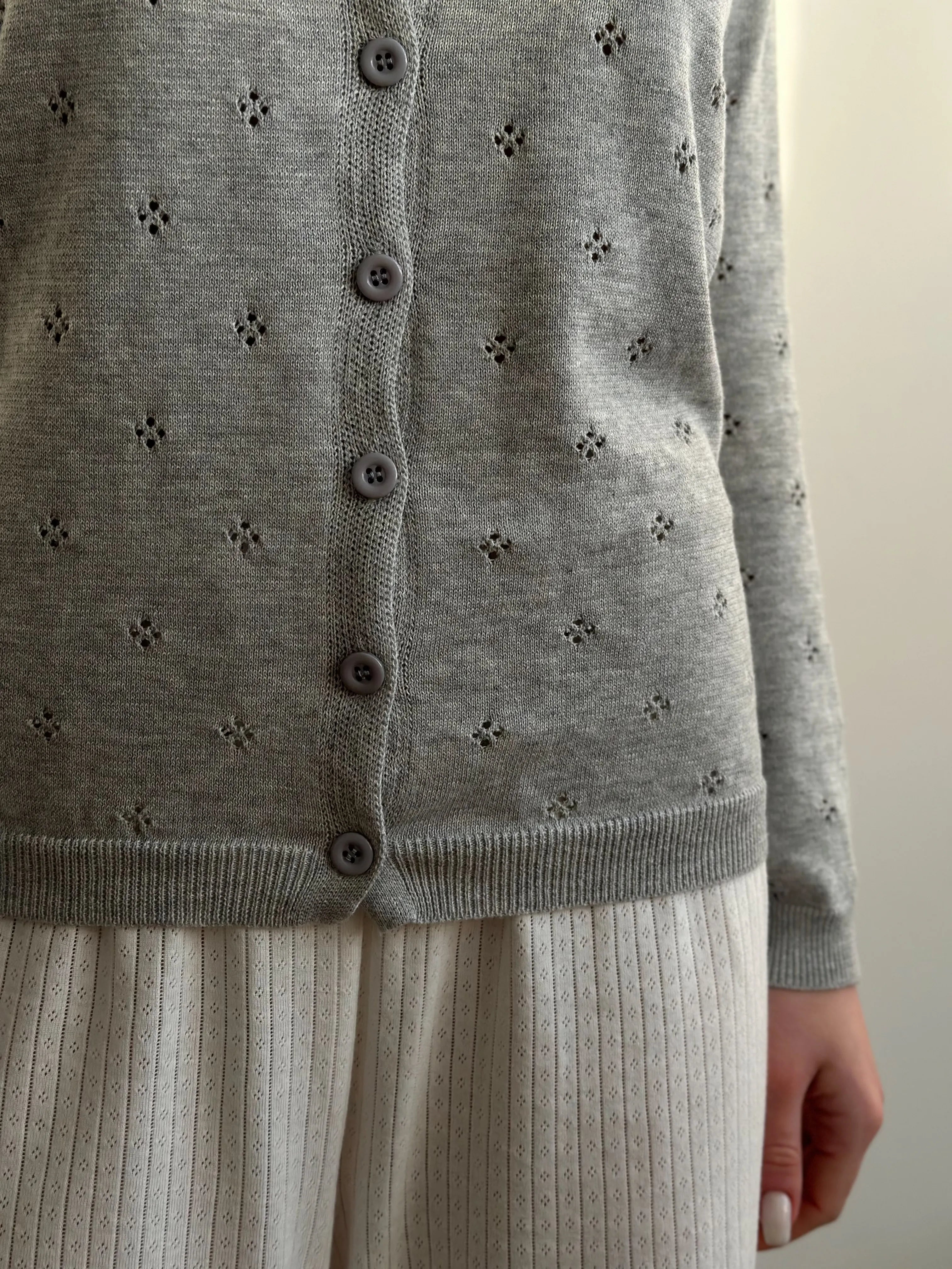 Cotton cardigan with buttons gray