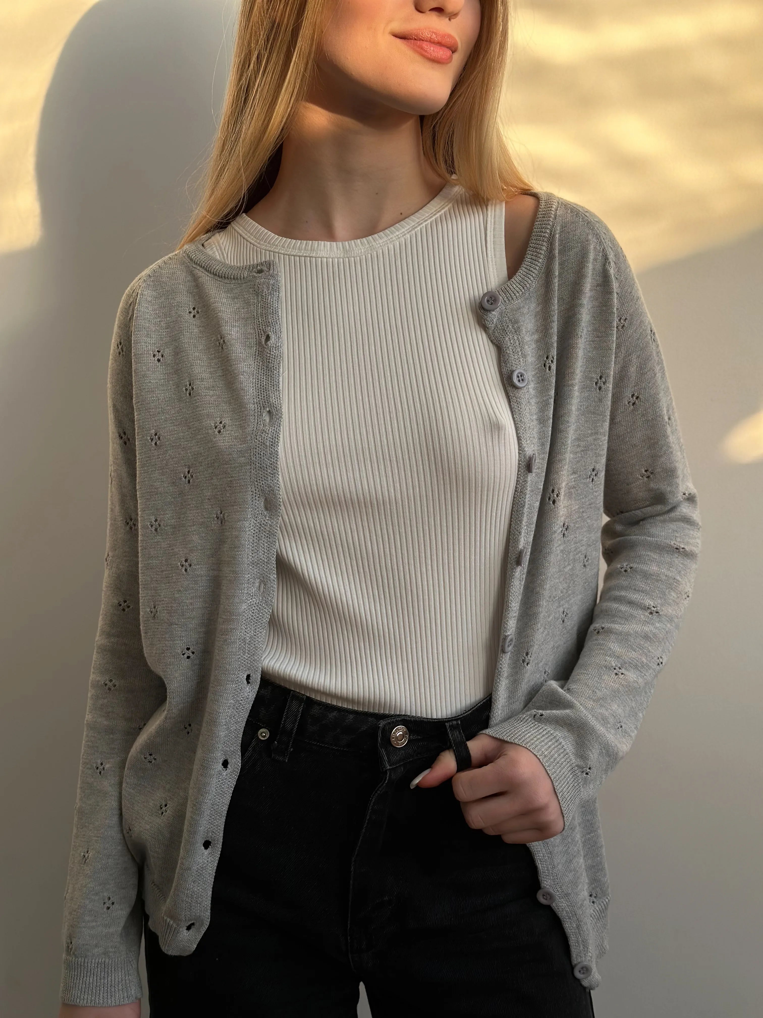 Cotton cardigan with buttons gray