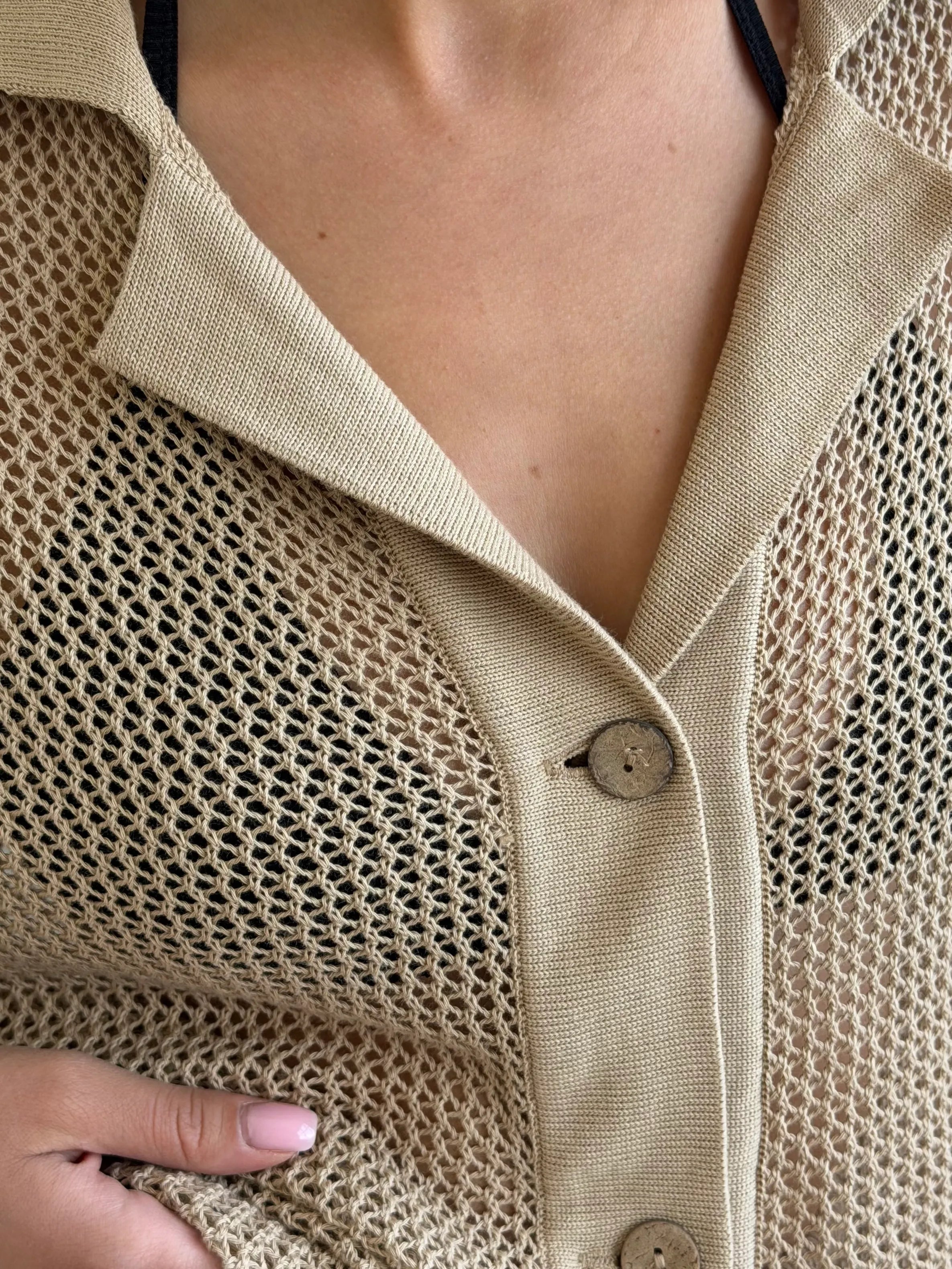 Knitted mesh shirt and shorts suit beige