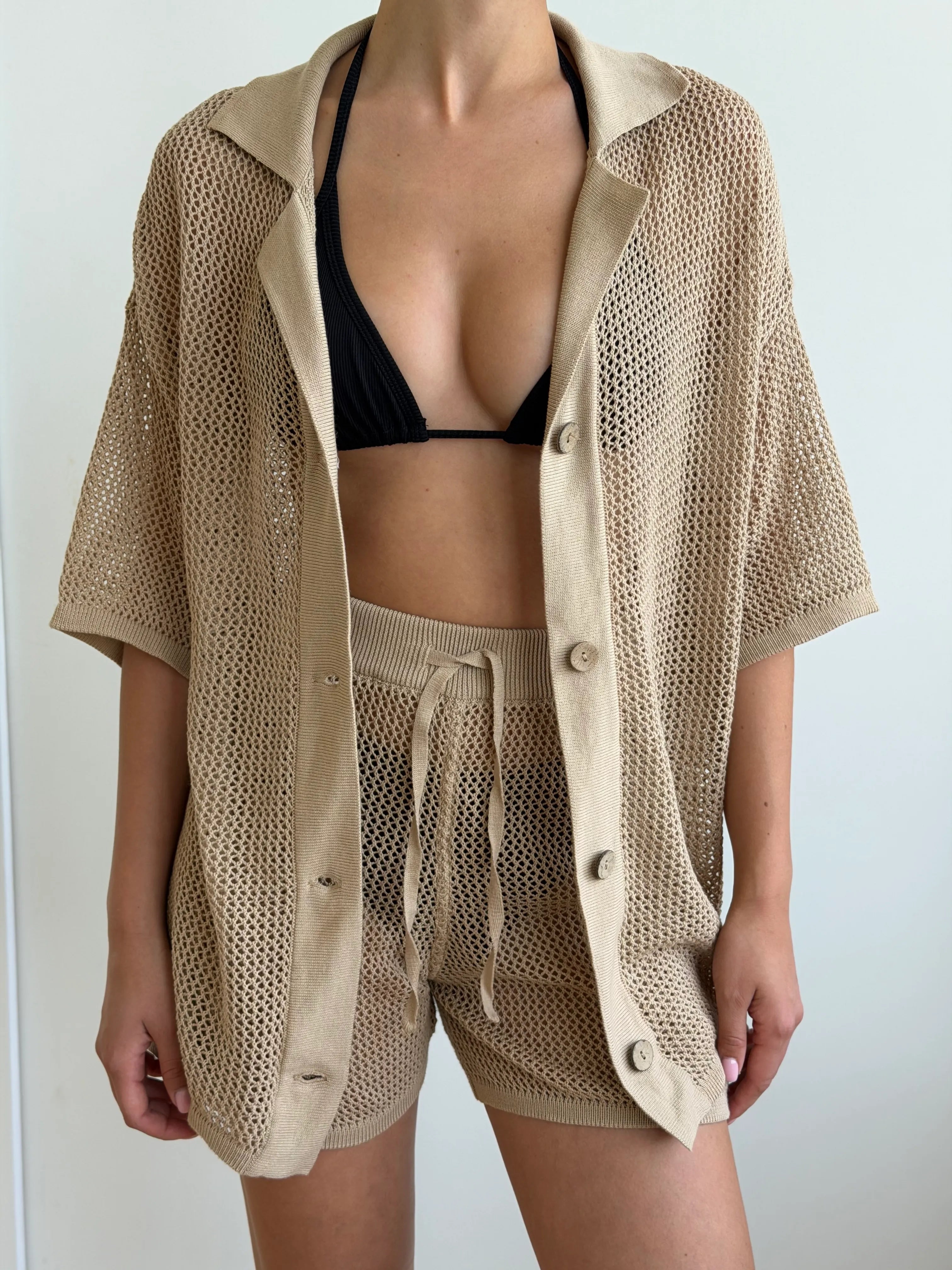 Knitted mesh shirt and shorts suit beige