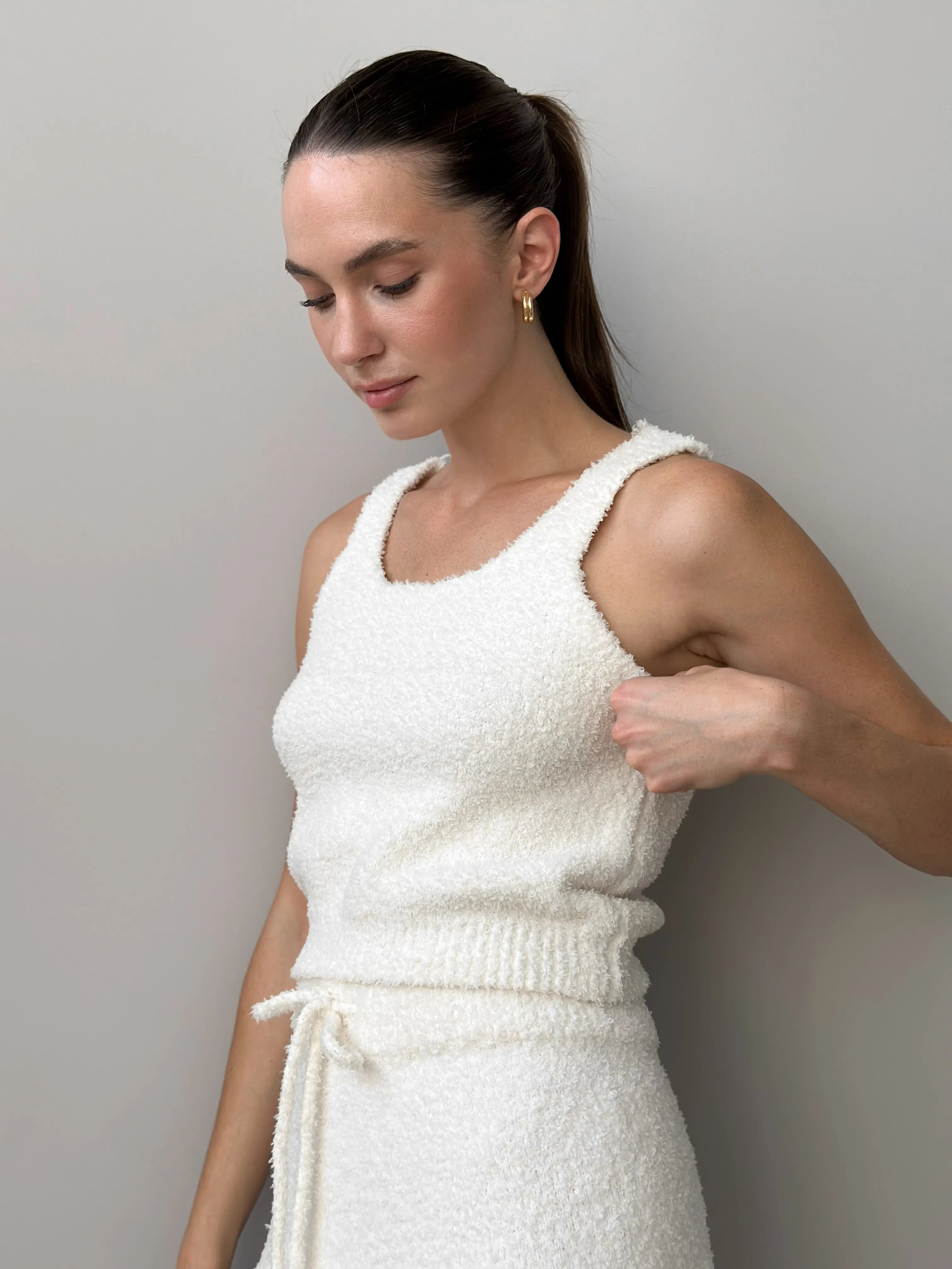 Soft knitted fluffy top milky