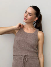 Soft knitted fluffy top brown