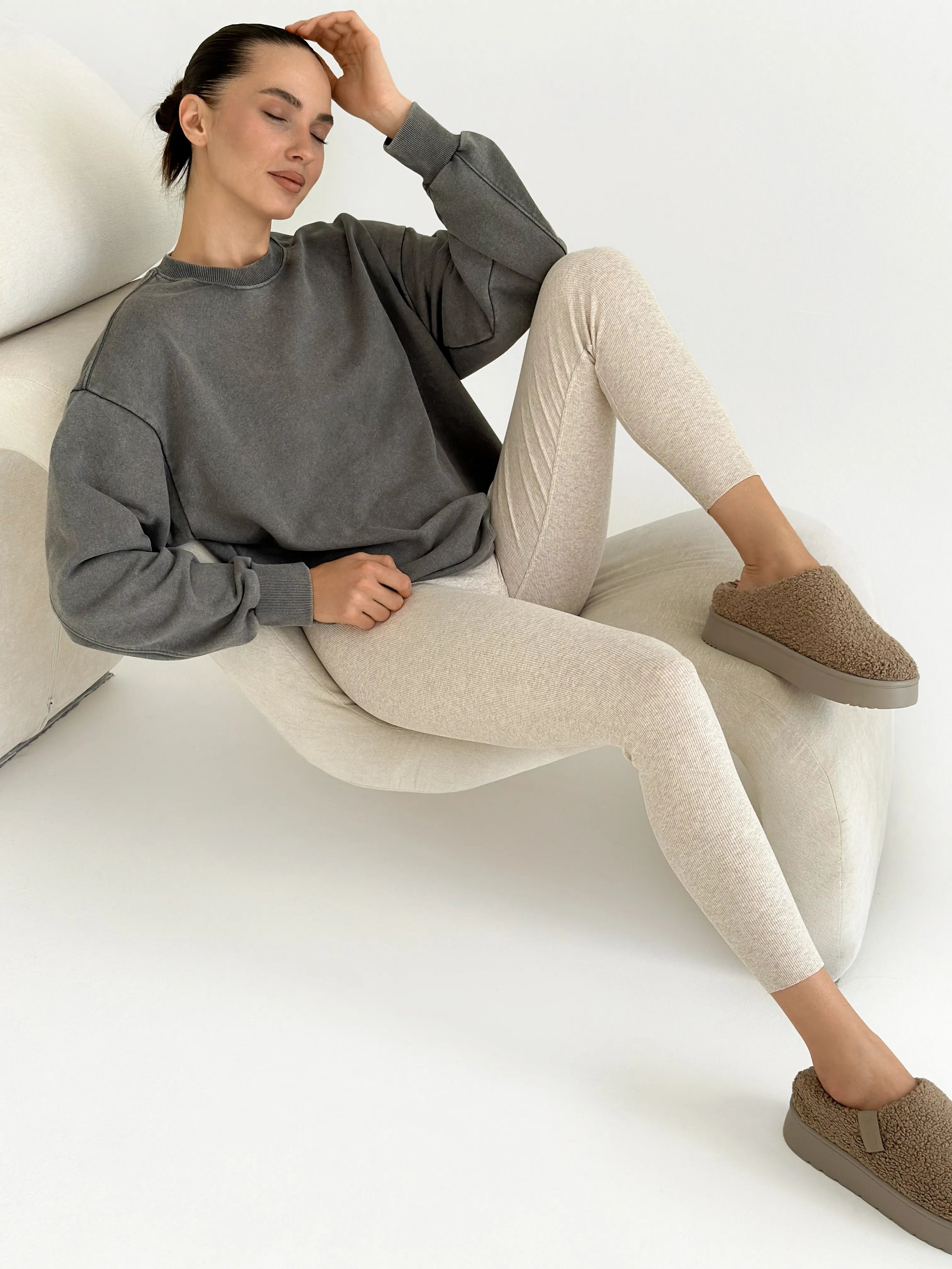 Beige leggings