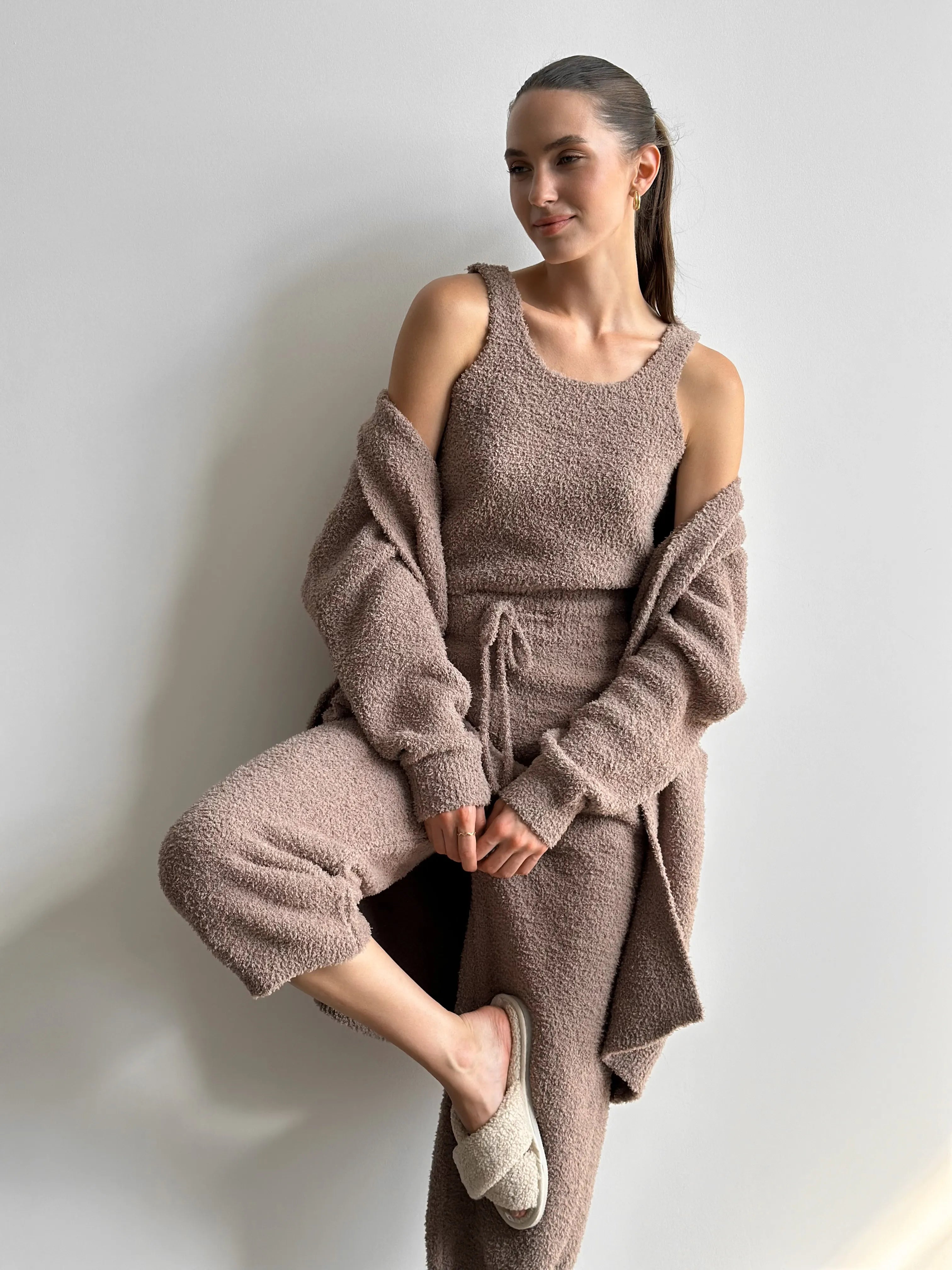 Soft knitted fluffy top brown