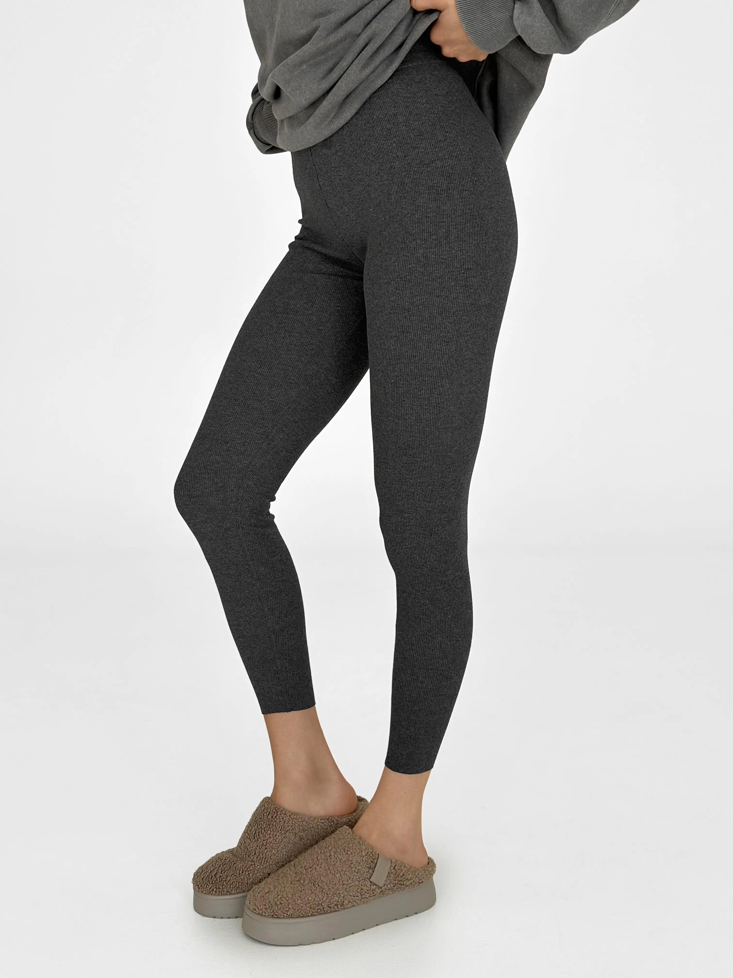 Graphite leggings