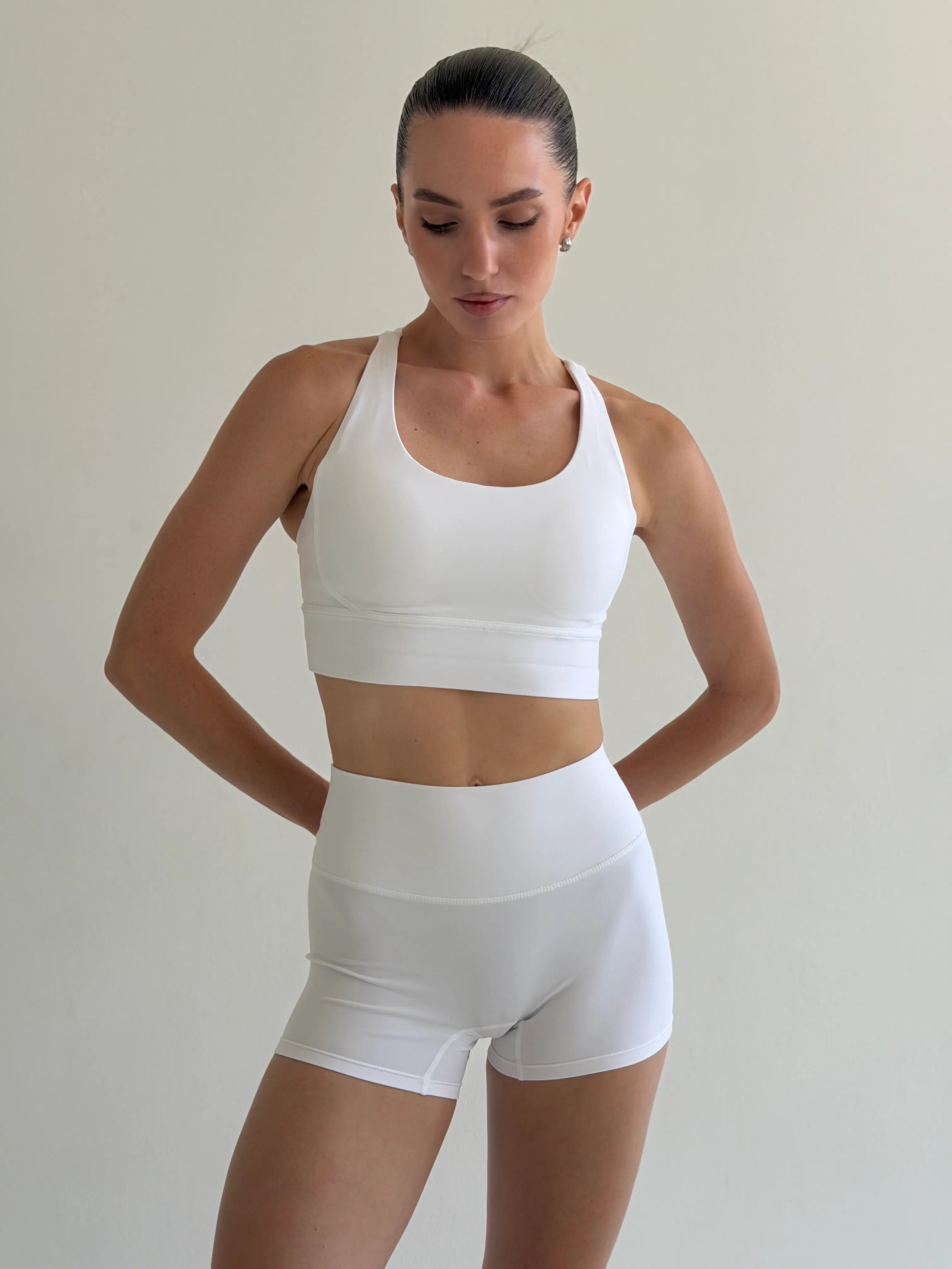 Yoga shorts white