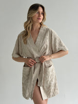 Short terry jacquard flower bathrobe beige