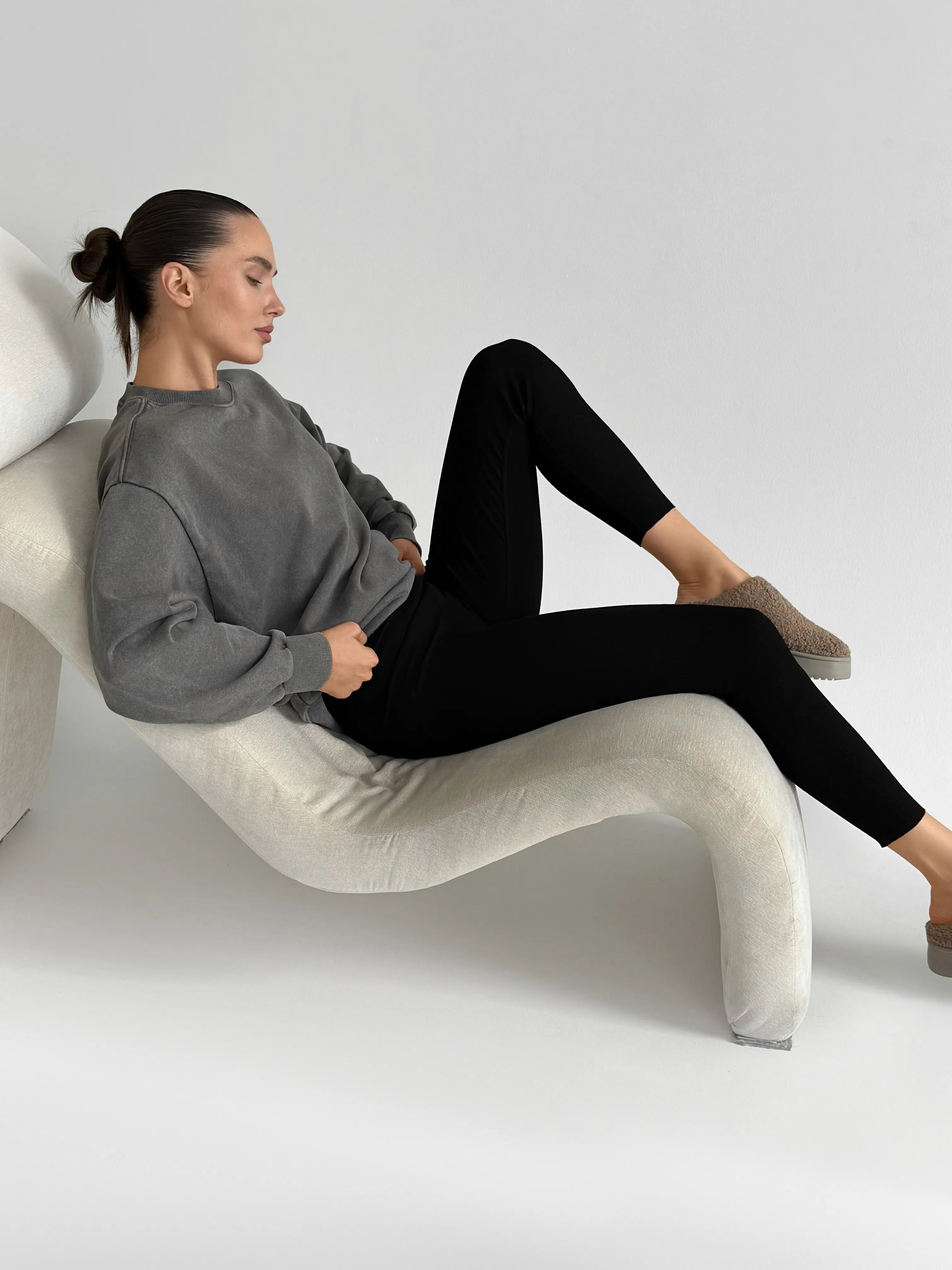 Black leggings