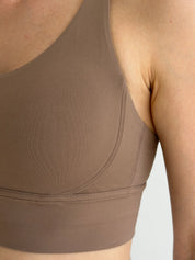 Yoga top with crisscross straps cappuccino
