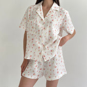 Suit shorts and short-sleeved shirt muslin flowers watercolor on white