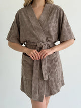 Short terry jacquard flower robe brown