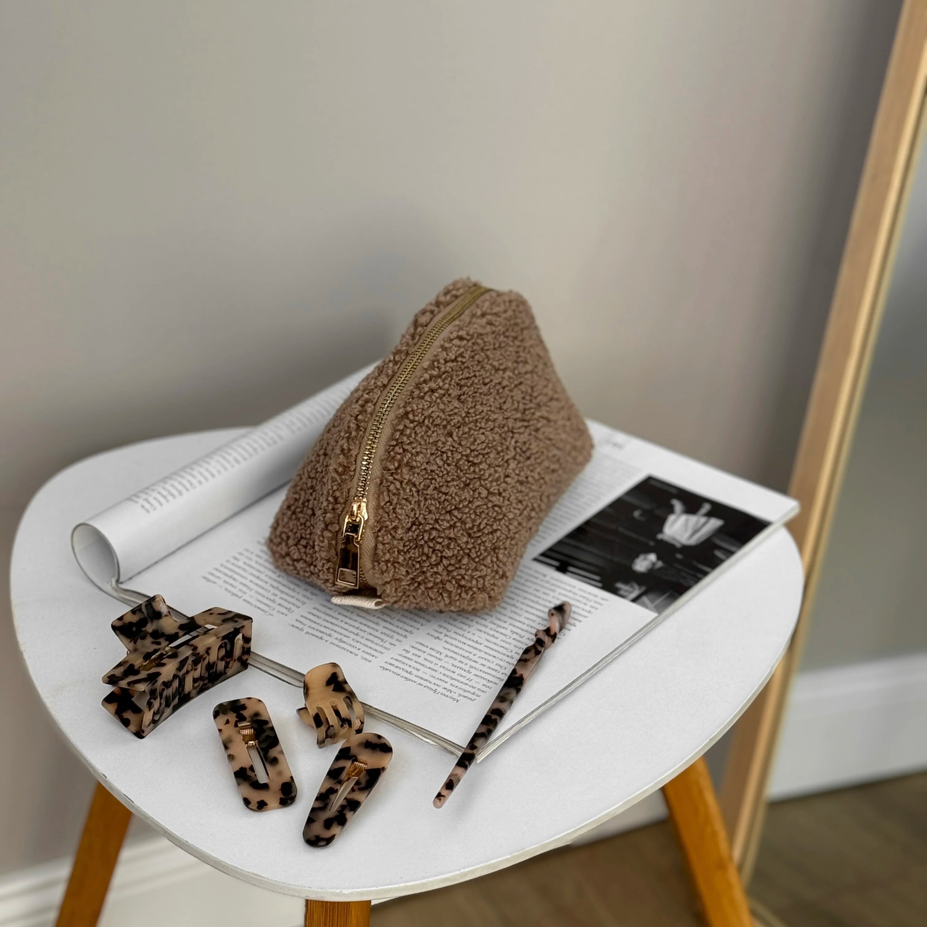 TEDDY brown medium triangular cosmetic bag