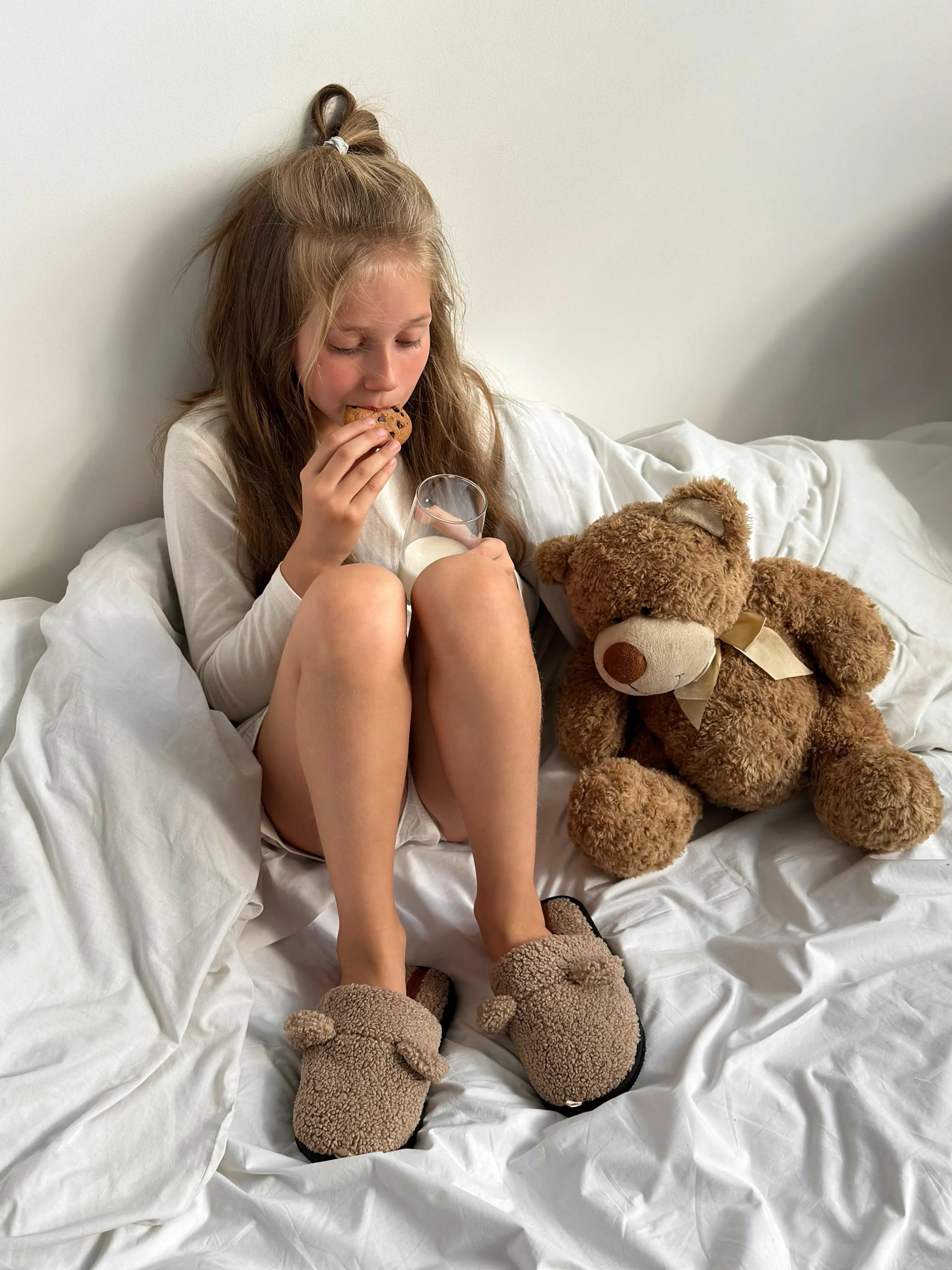 Children's fur slippers TEDDI brown